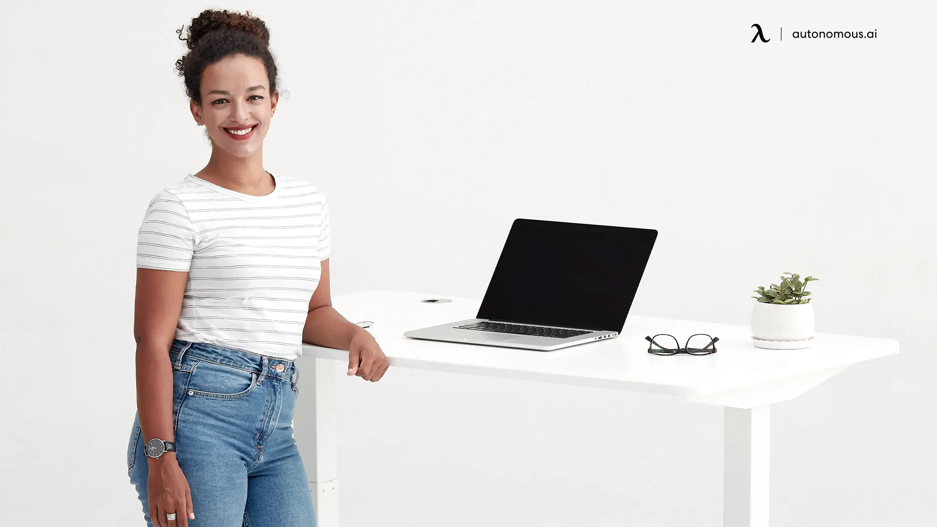 The Benefits of a Standing Desk