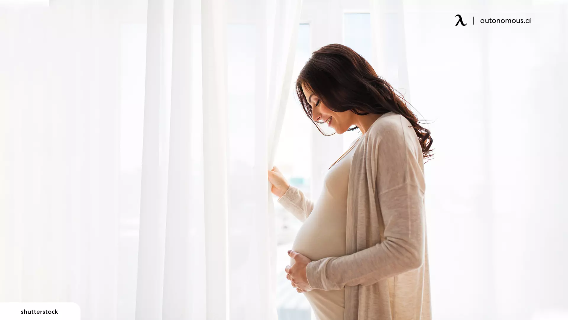 What Is the Correct Standing Position to Take During Pregnancy?