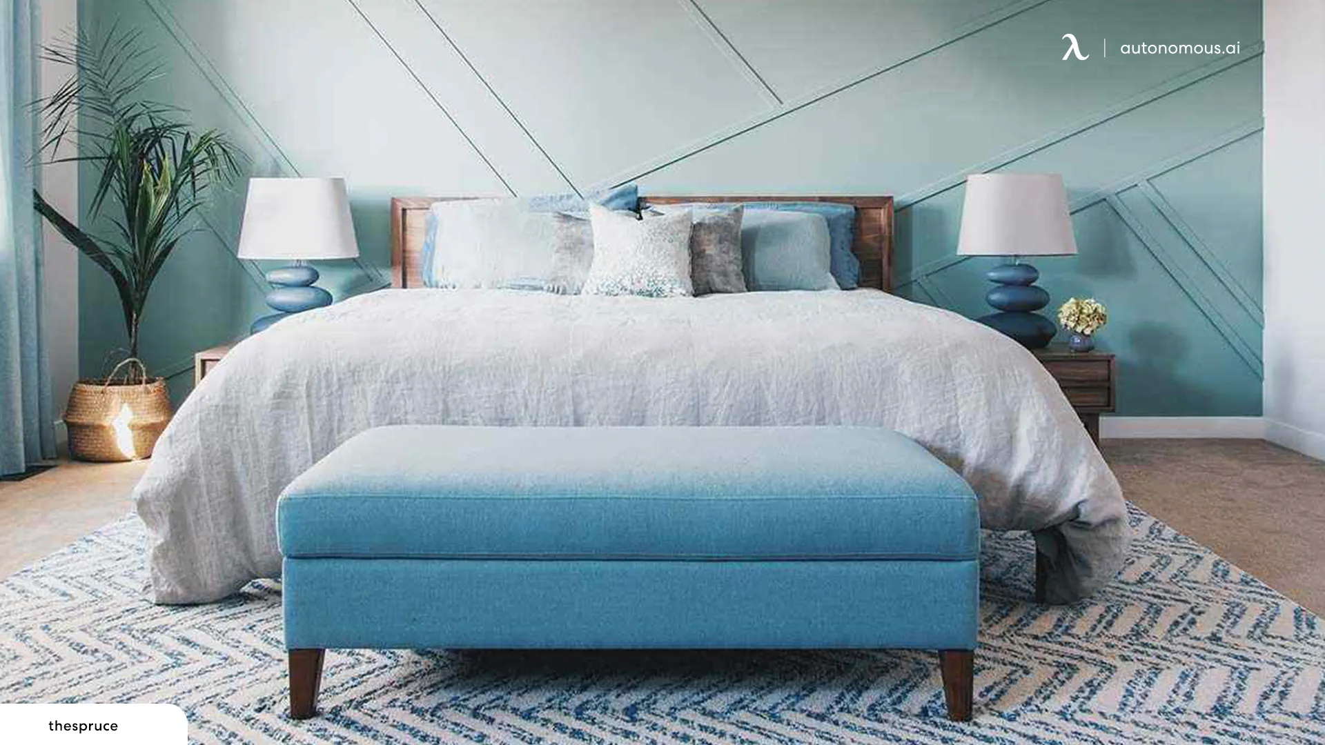 Hotel-Style Bedding - Airbnb decorating ideas