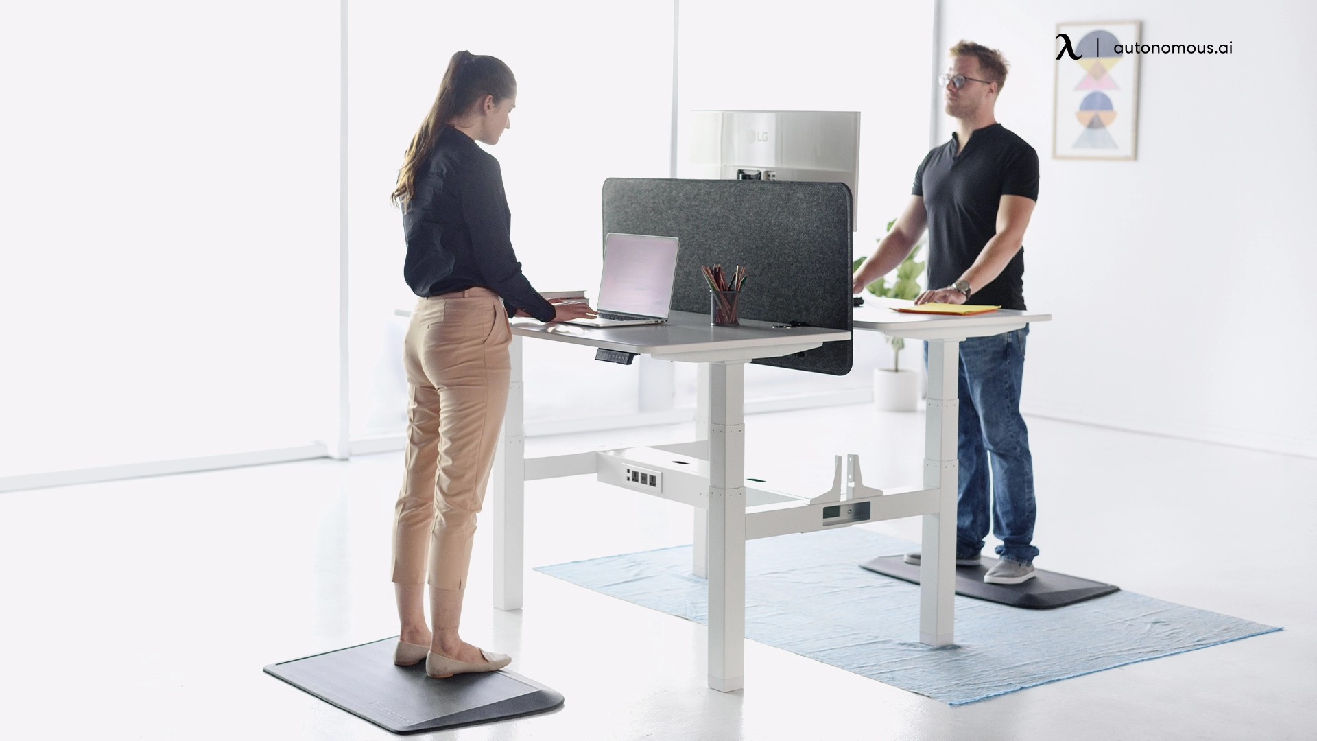 How to Stand in the Right Way - Ergonomics Guide