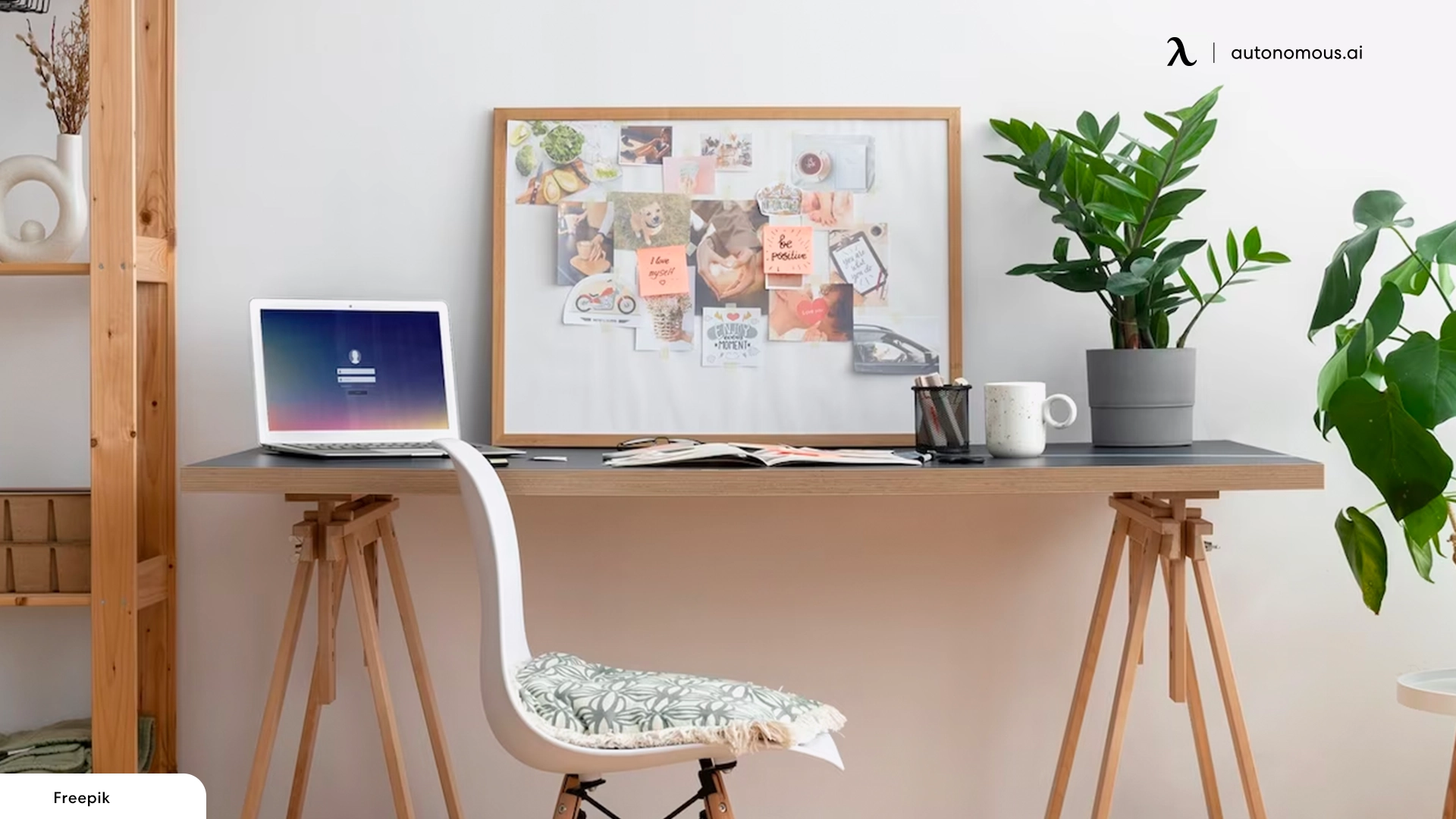 Make Gallery Wall with Framed Pics - unique wall decor