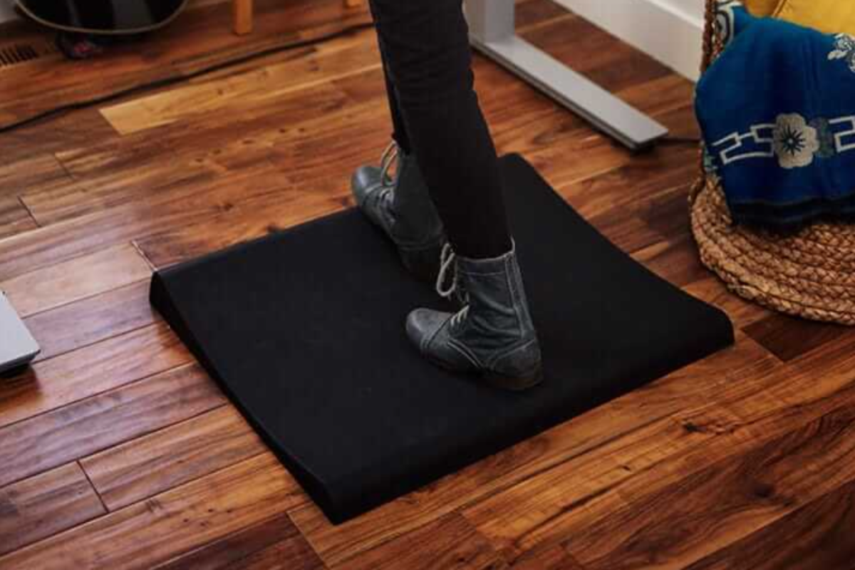 LifeSpan Fitness Contoured Standing Mat