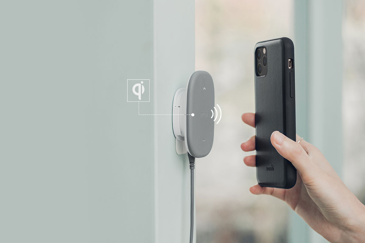 Surface Mount Wireless Charger Moshi SnapTo™ Magnetic Wireless