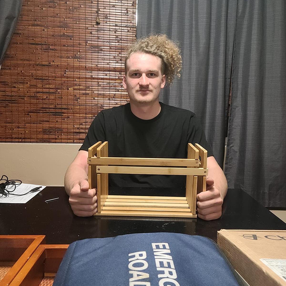 Maydear Extensible Desktop Book Rack Adjustable Length