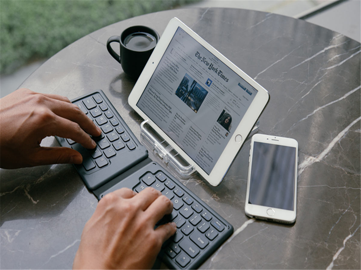 ergonomic keyboard, portable keyboard, wireless keyboard