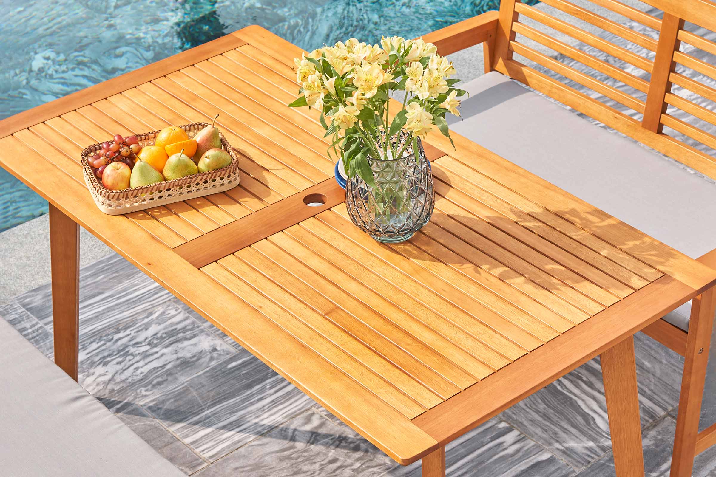 VIFAH Waimea Slatted Wood Patio Dining Table