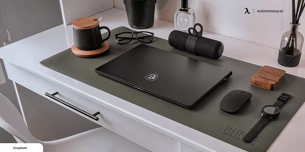 10 Computer Desk Pads for Your Office Space