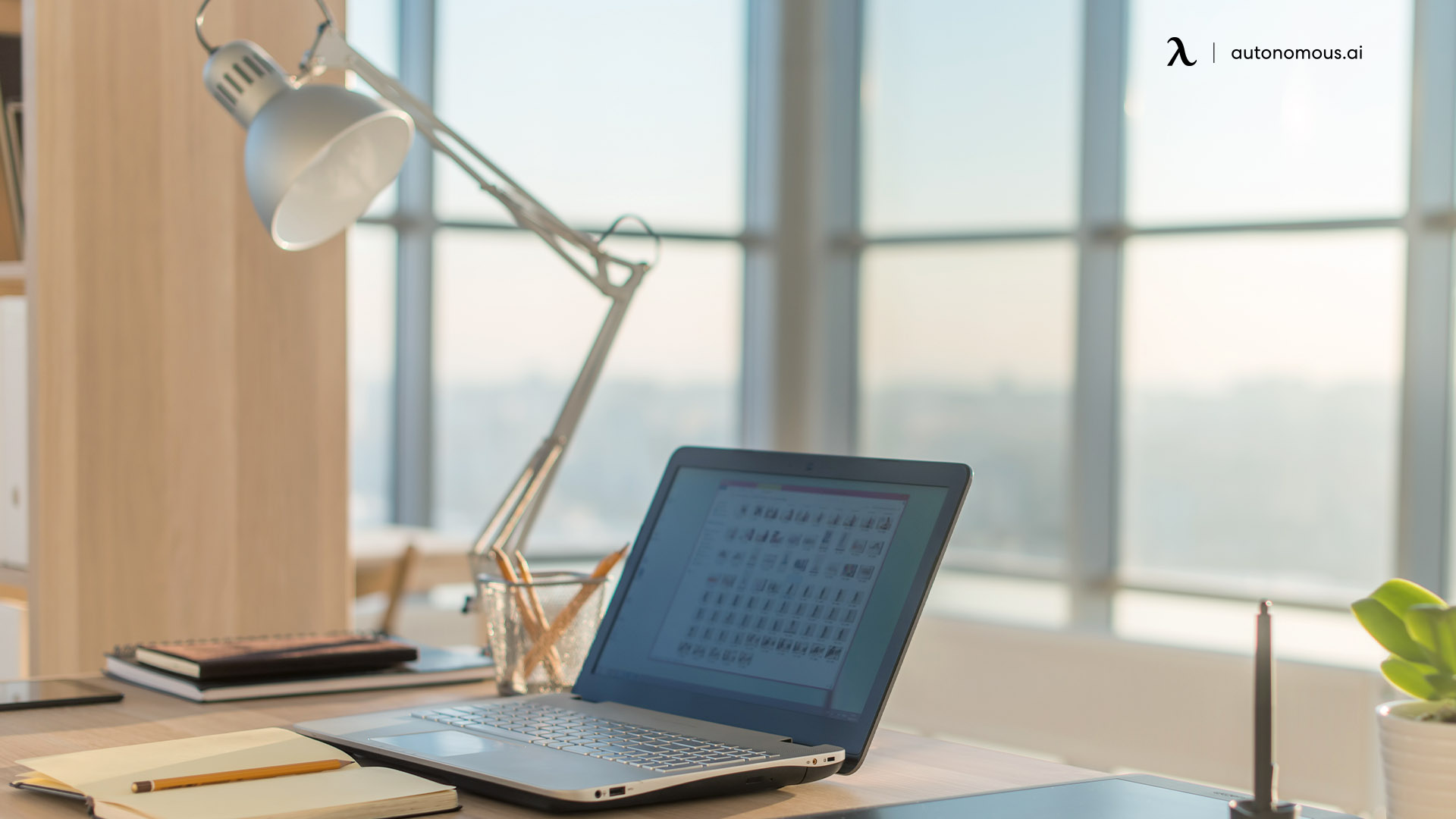 20 Best Office Desk Lamps - Ergonomic Light 2022