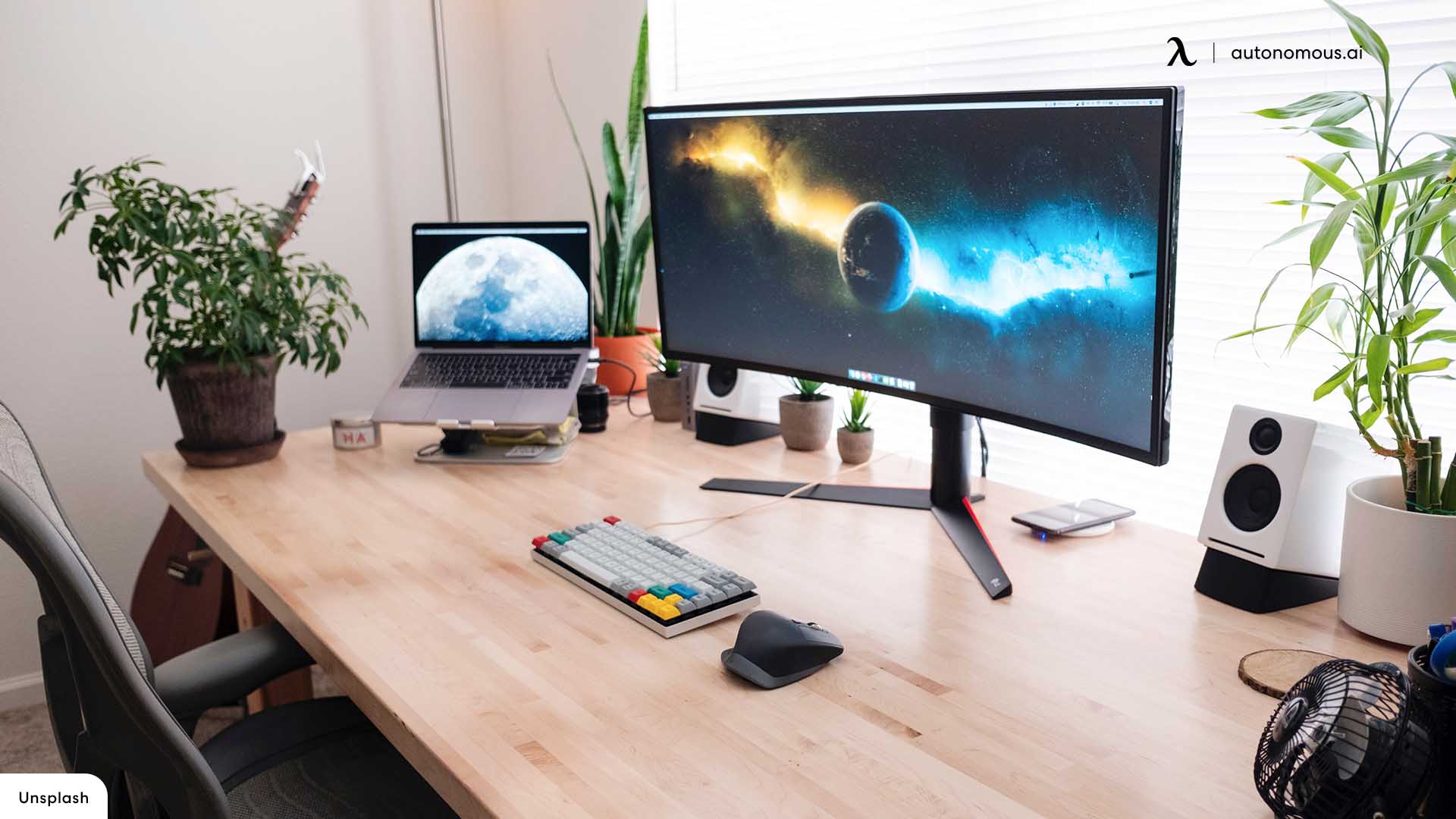 15 Extra Large Corner Desks for a Bigger Workspace
