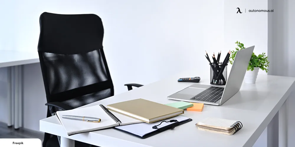 15 Most Modern Black Chairs for Your Ergonomics