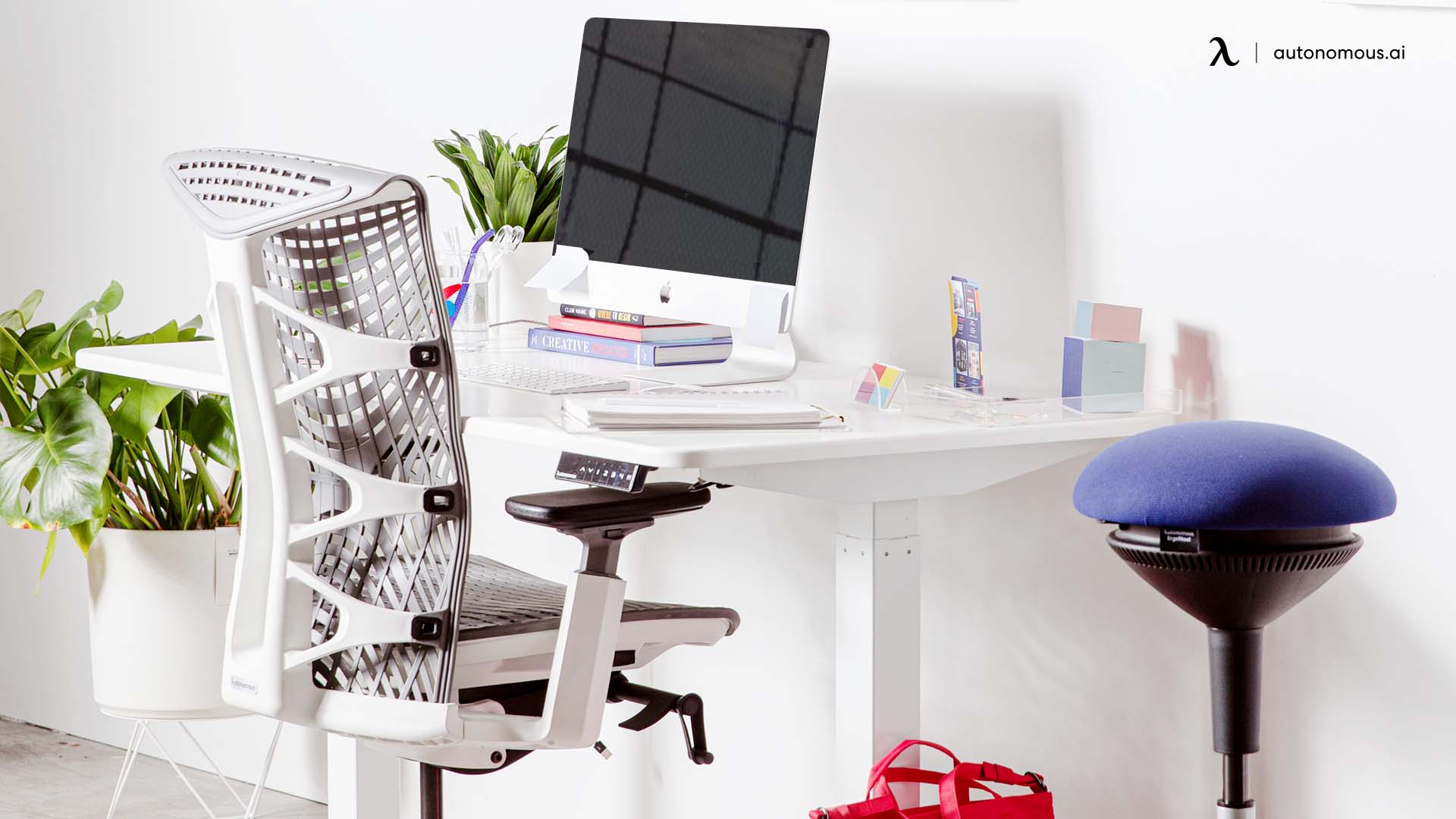20 Adjustable Standing Desks for Small Spaces