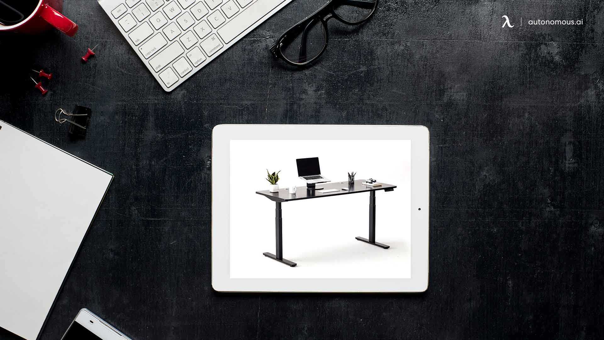 20 All Black Office Desks for Minimalist Workspace
