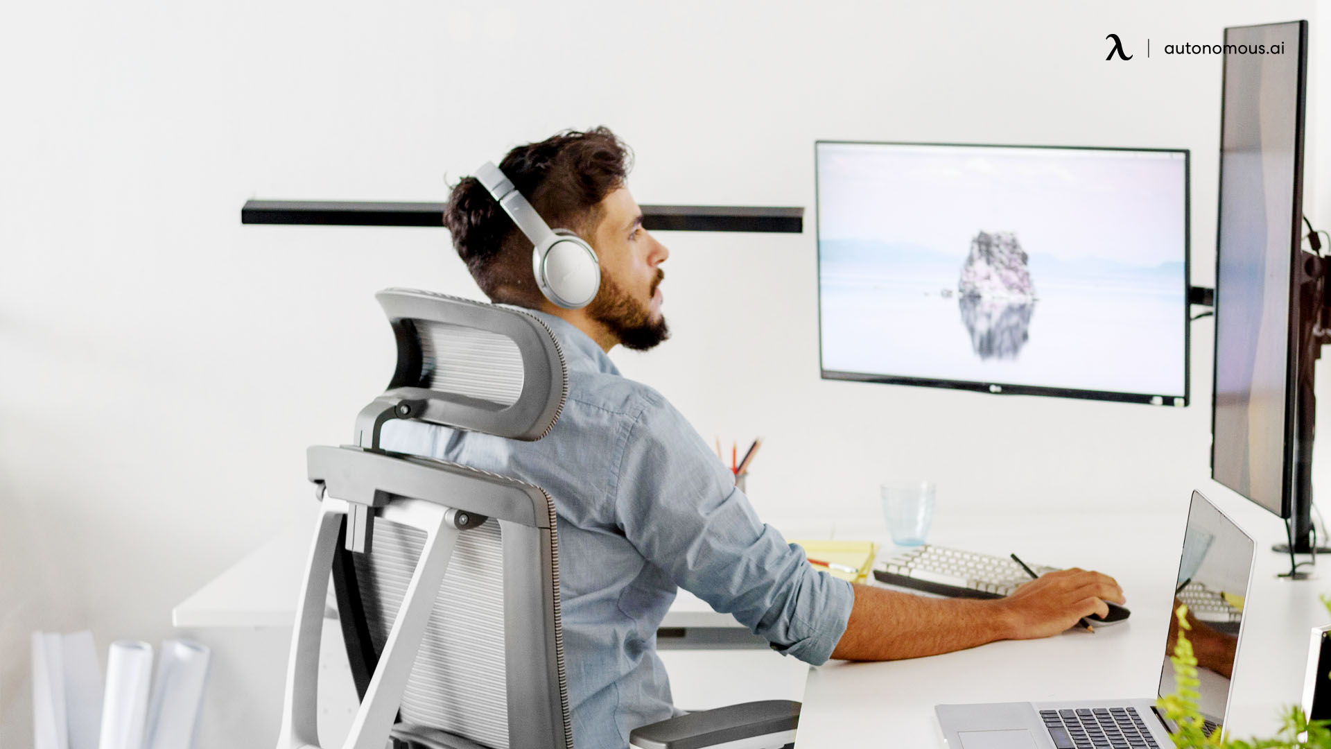 20 Best Office Chairs With Neck Support In 2021