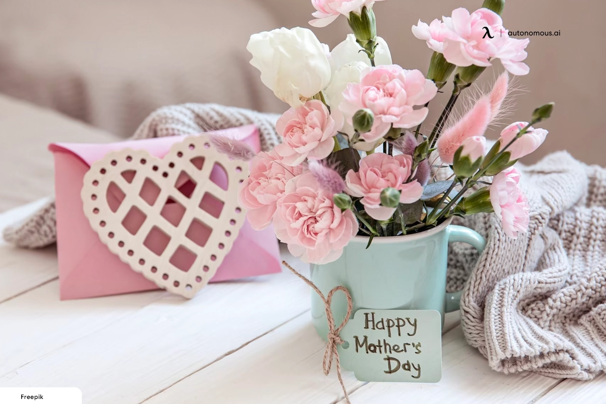 20 Creative Mother's Day Gifts Under $150 That Will Make Her Day