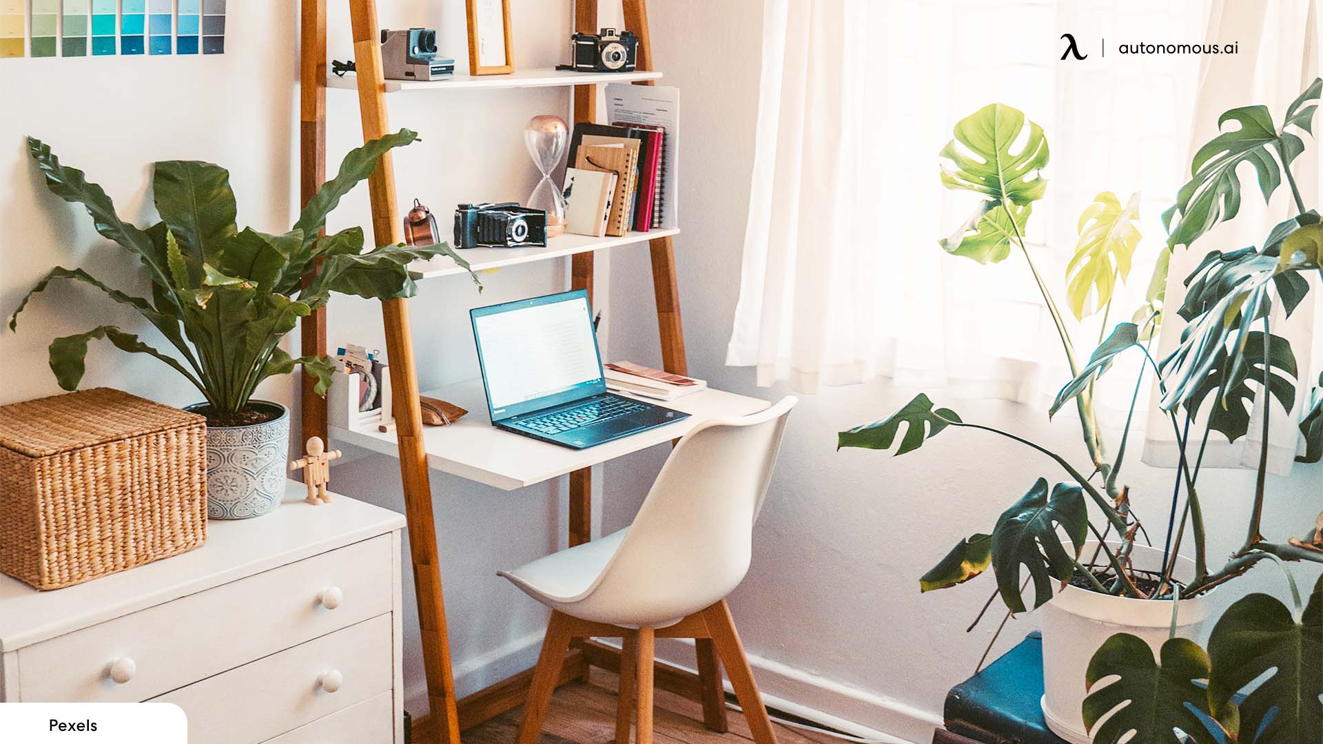 30 Small Desk Space Ideas for Home Office