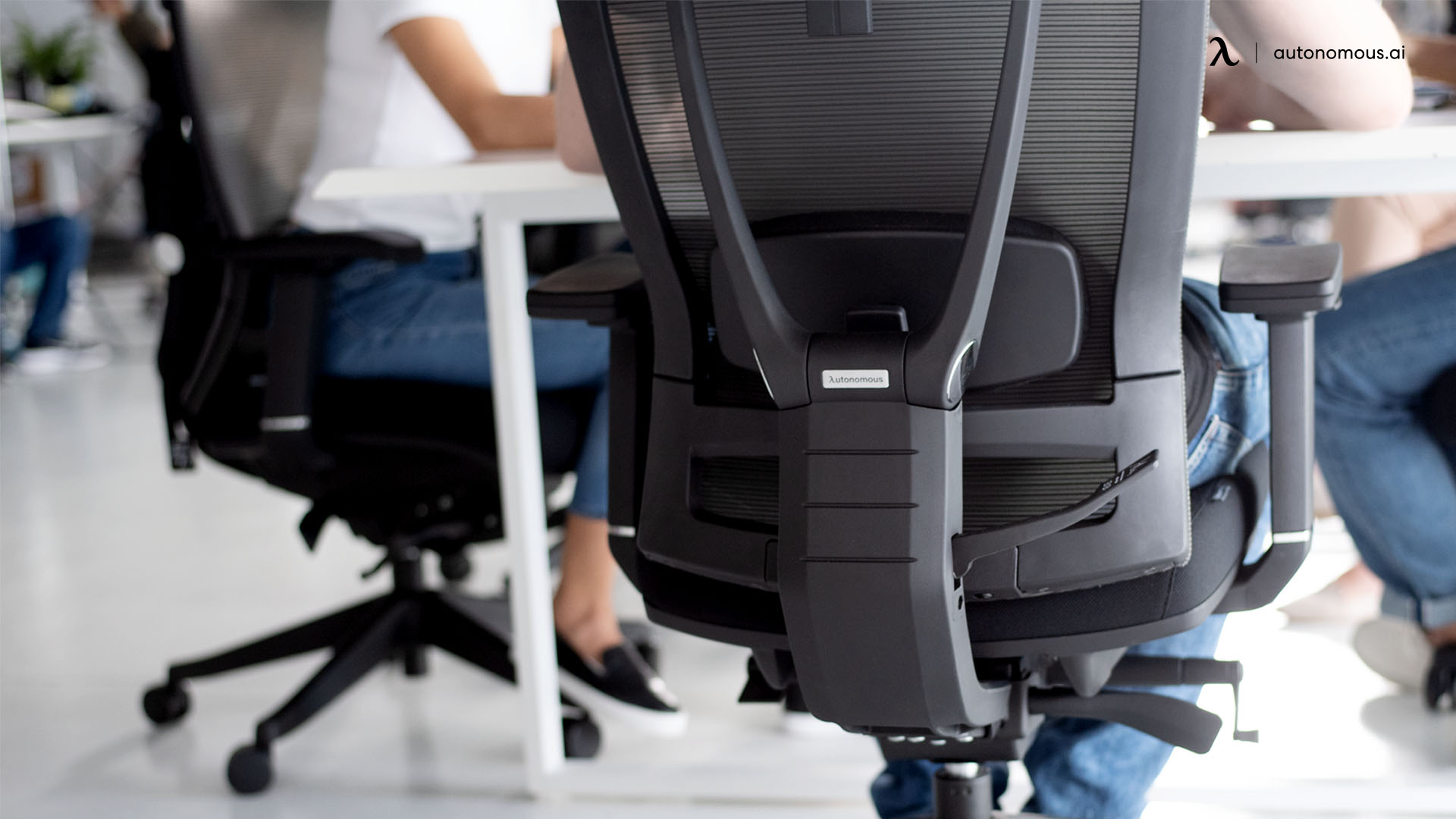 4 Best Ergonomic Chair Brands & Flagship Products of 2022