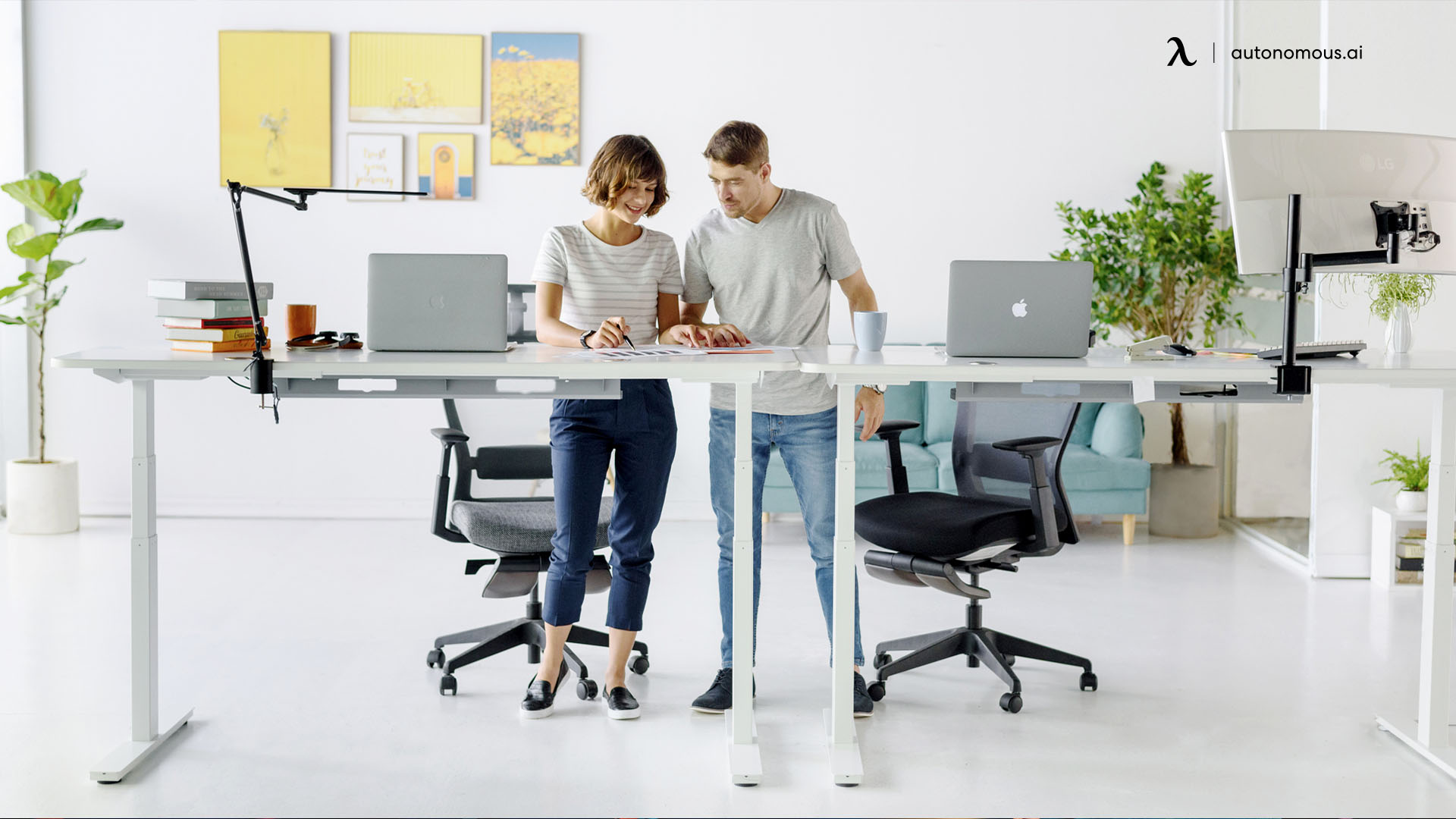 6 Benefits of a Standing Desk for Your Health 2022