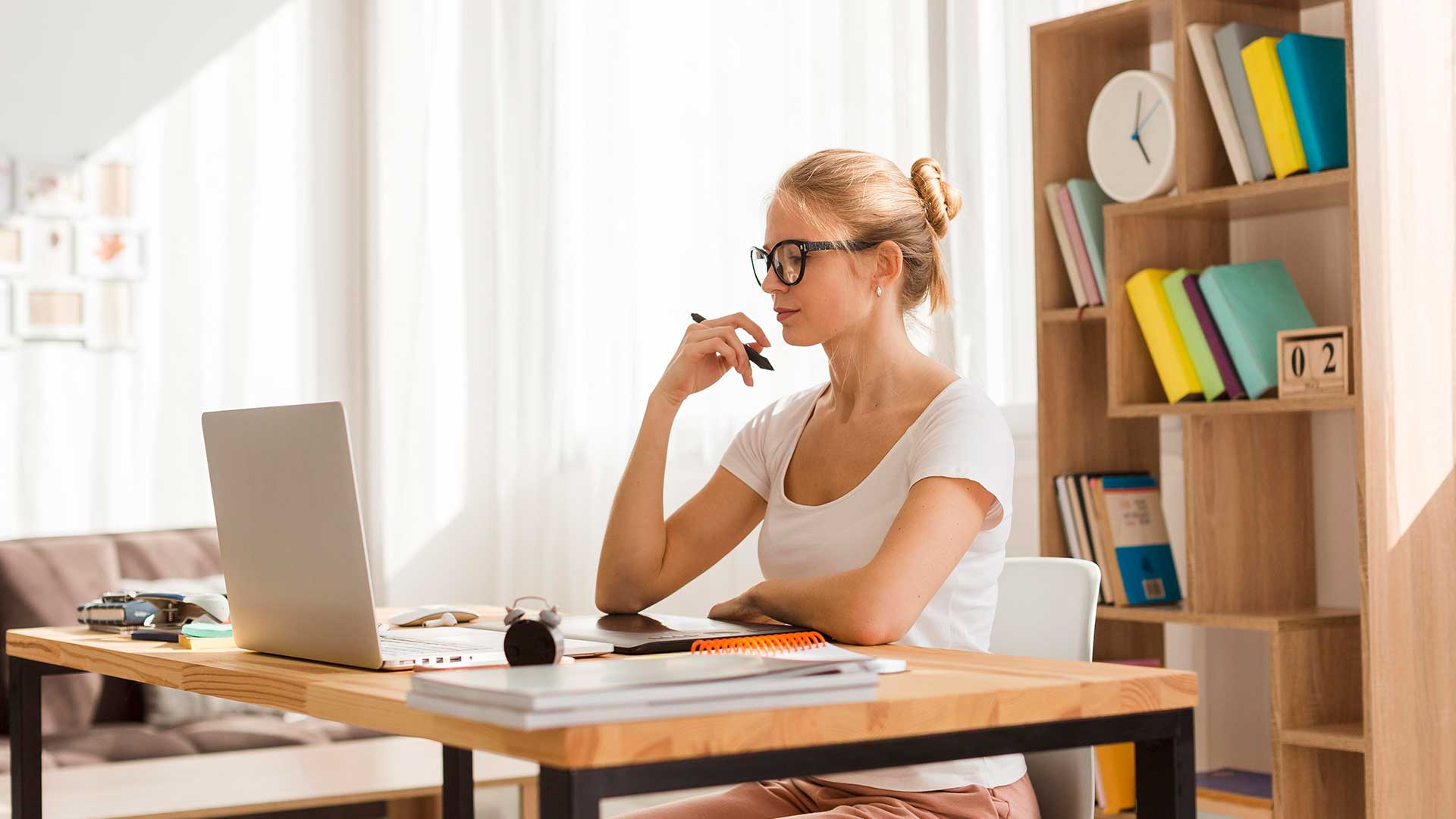 6 Mistakes to Avoid While Working From Home