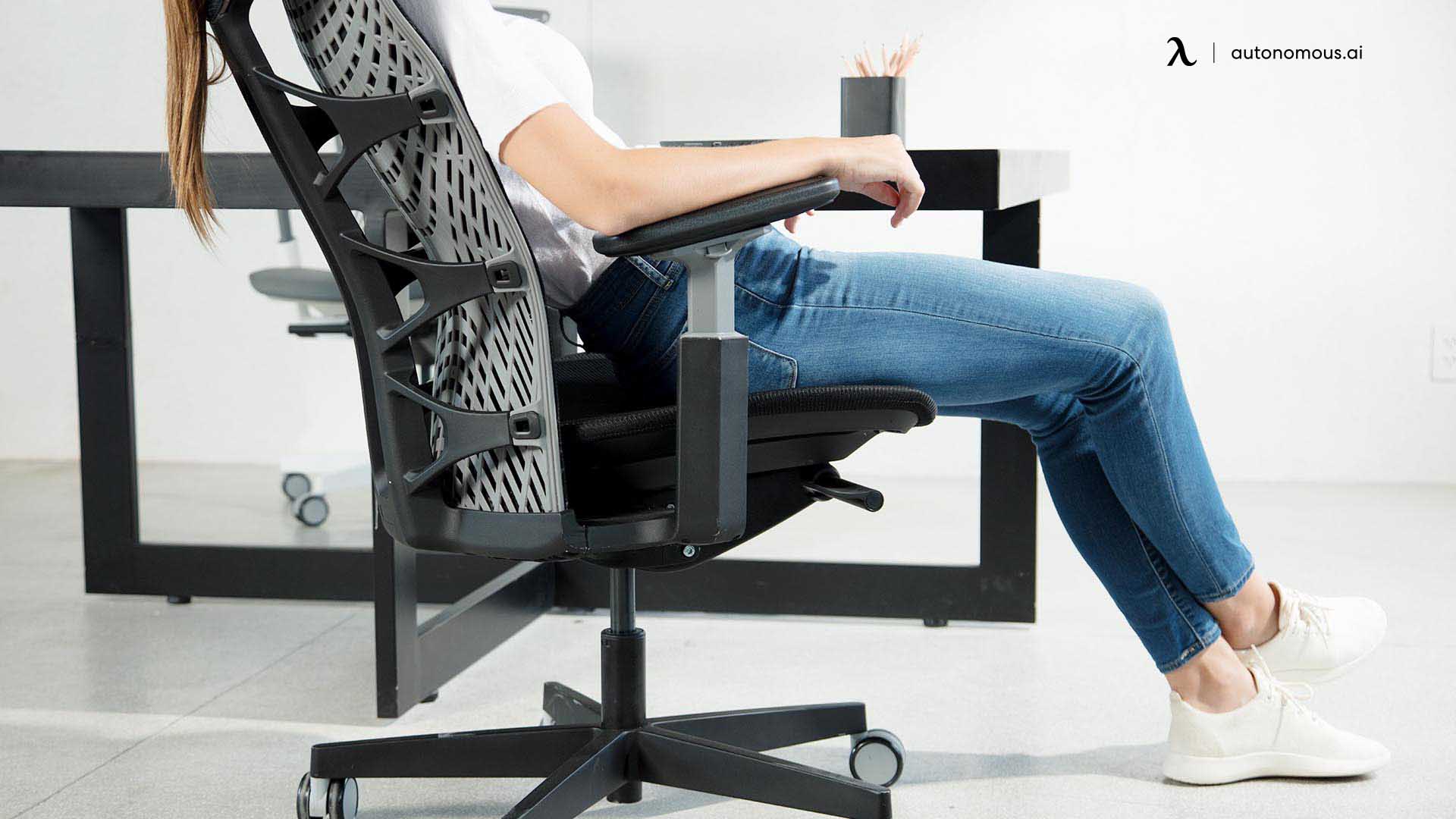 8 Best Mesh Office Chair with Adjustable Arms (2022 Updated)