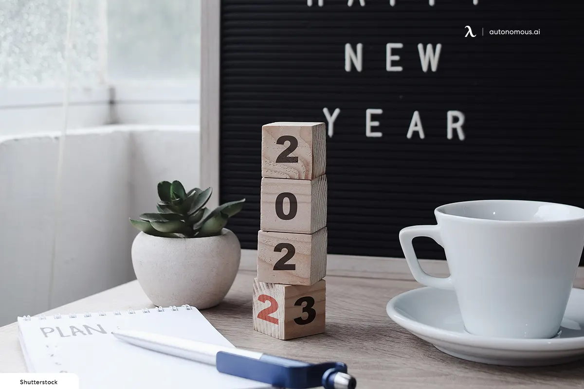 Awesome 2023 New Year Decoration Ideas for Office & Home