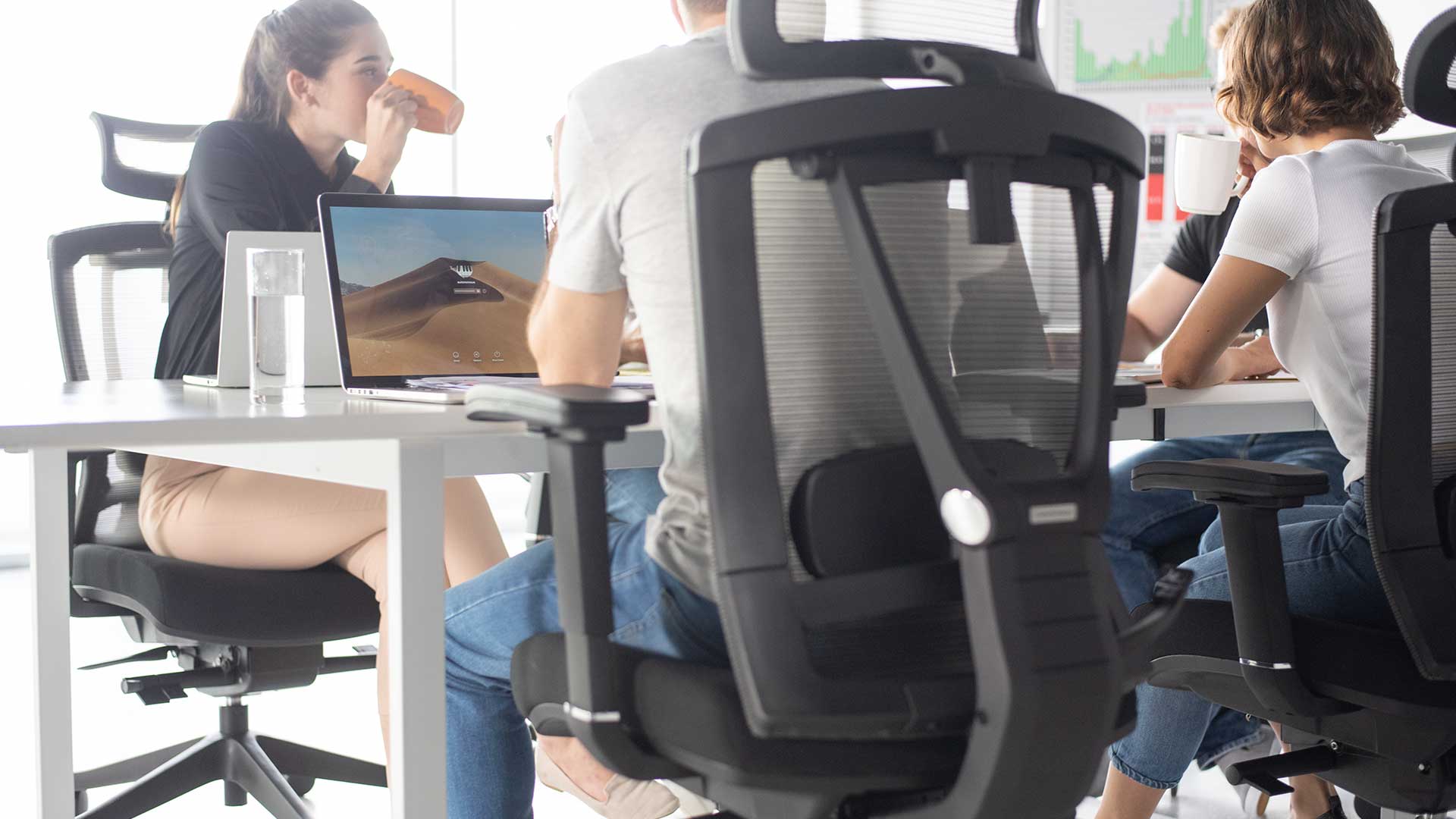 Best Office Chair for Tall People: 3 Important Things