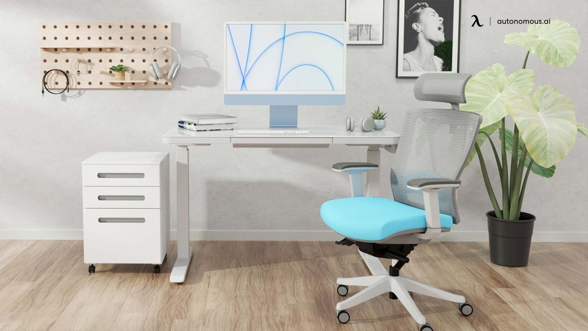 The Best Glass Adjustable Desks for Office in 2022