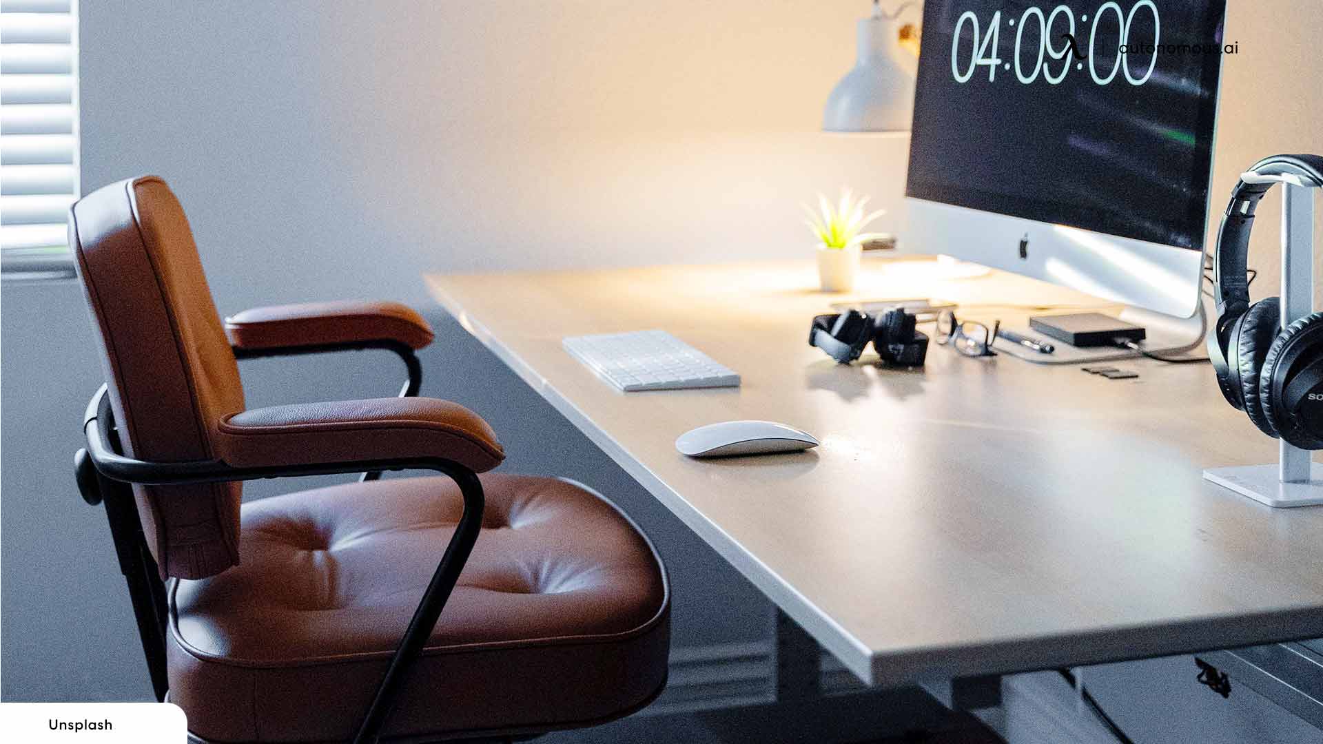 Best Swivel Desk Chairs: 20 Products with Ergonomic Feature