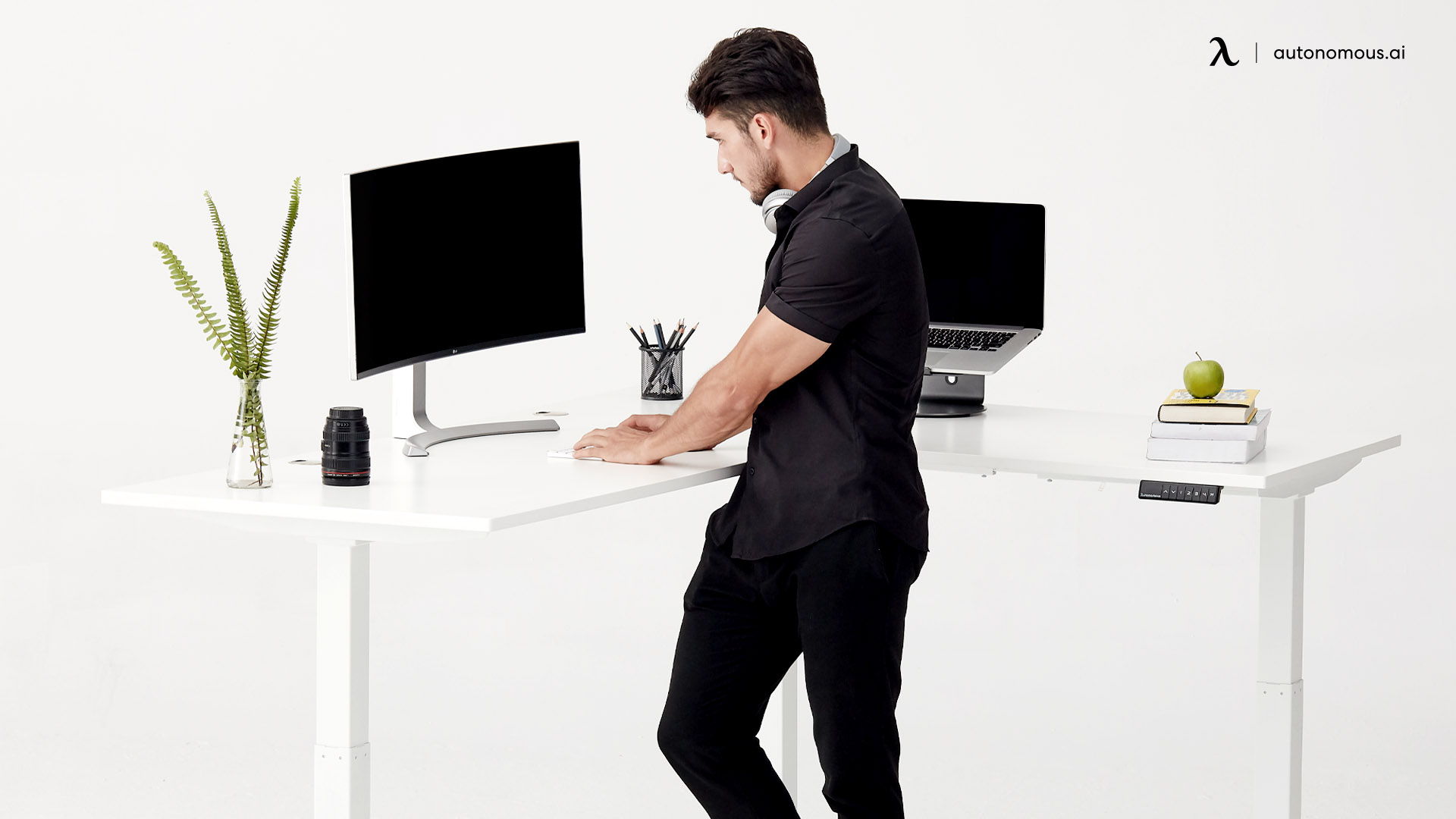 How to Choose the Best Corner Stand Up Desk?