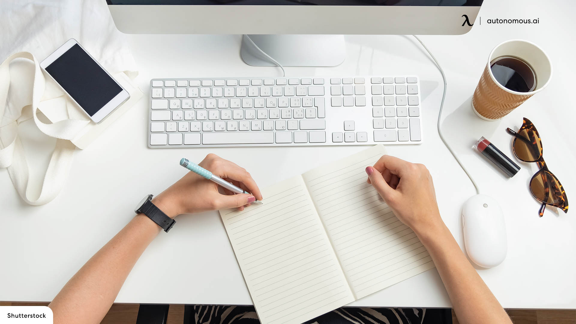 desk-setup-checks-and-tips-for-a-left-handed-person