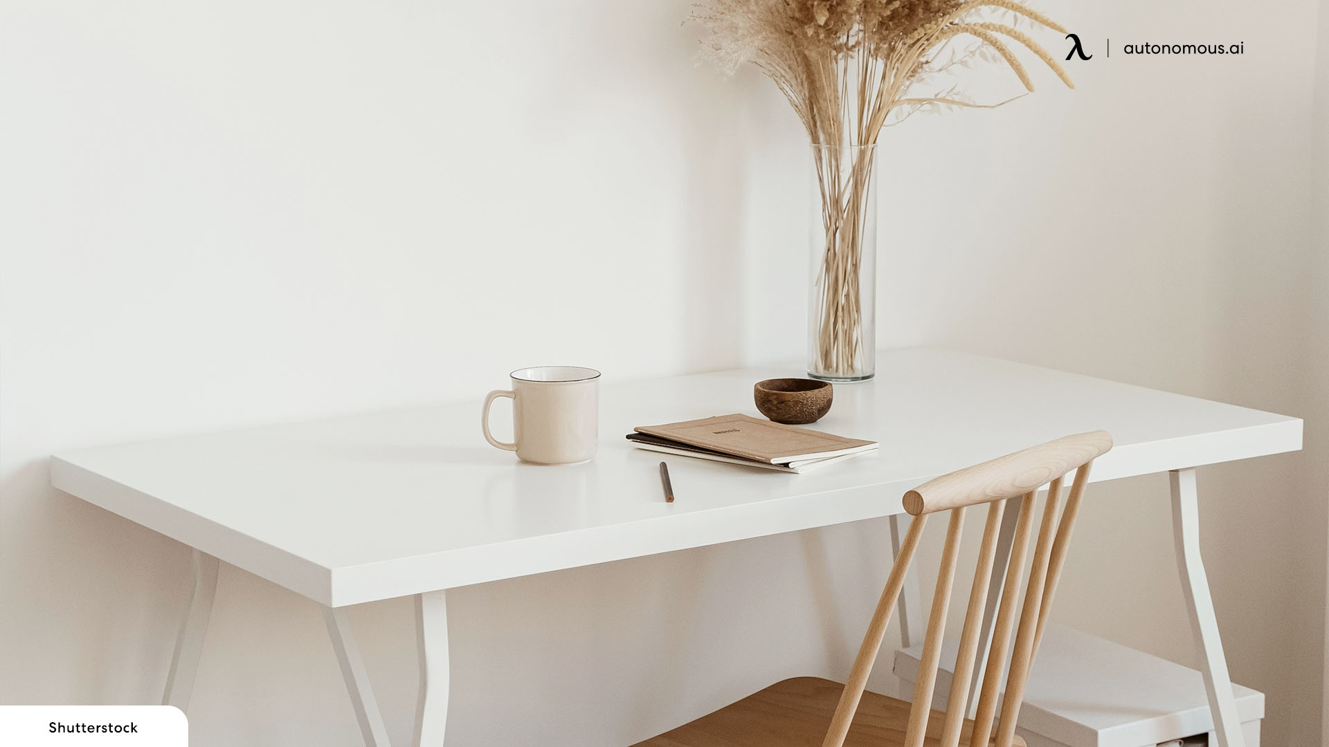 Feminine Desks for Beautiful Home Office 2022