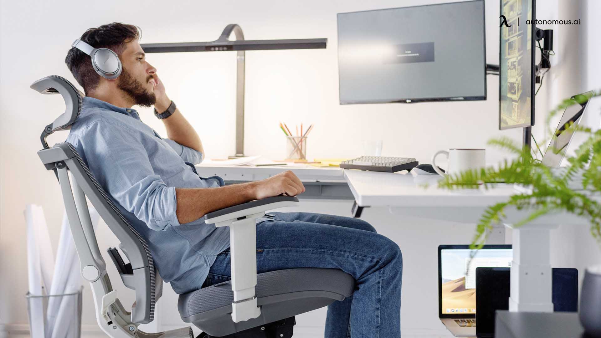 How to Find the Ideal Desk Chair Height in Your Office