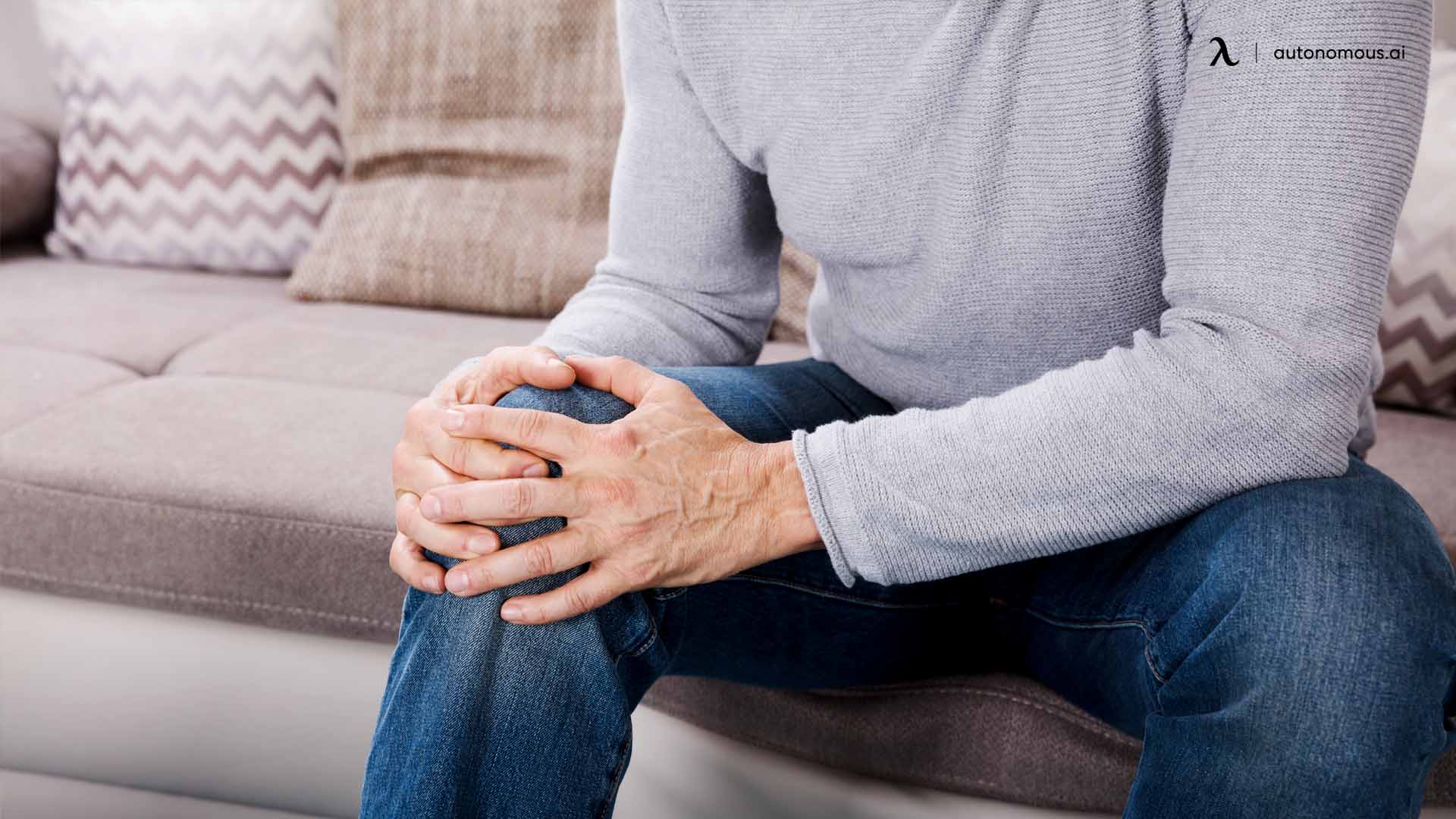 Knee Pain When Sitting: How to Avoid?