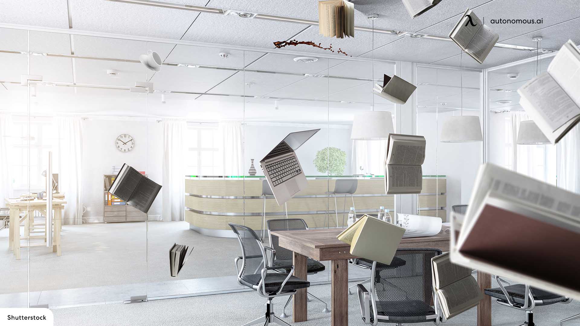 Signs of Disorganized Workplace & Negative Effects