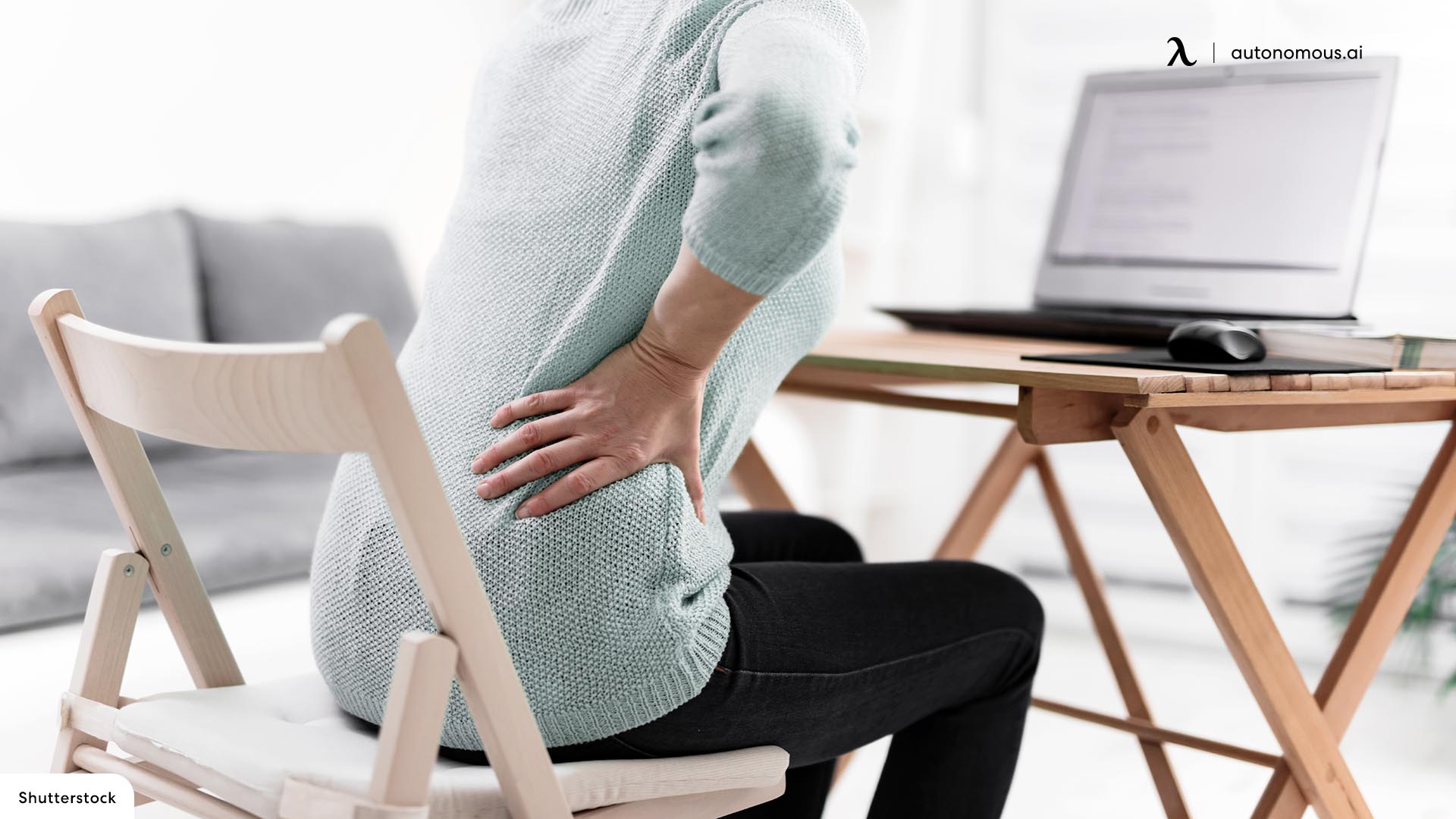What Sitting Position for Hip Pain That Office Workers Should Practice