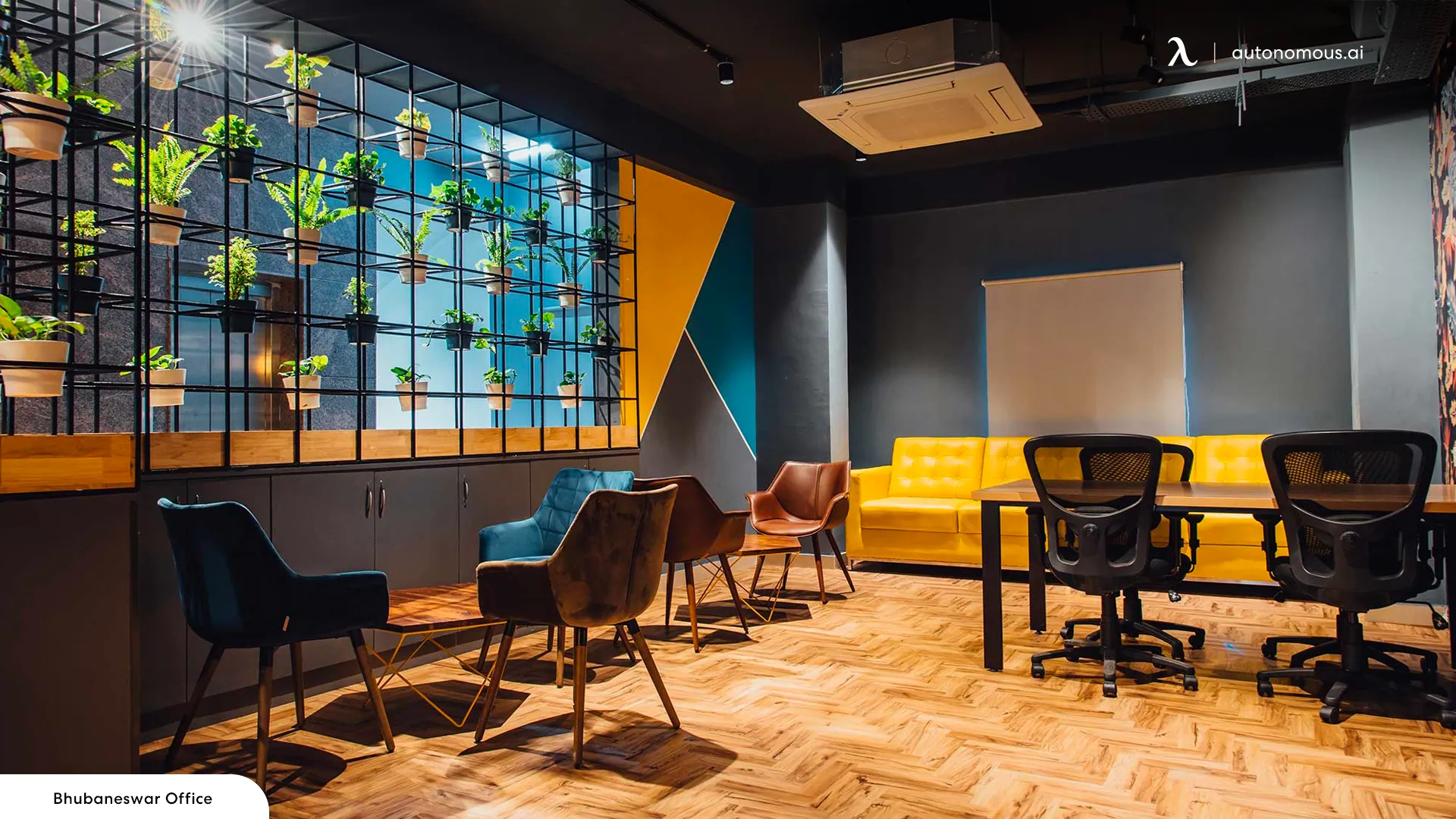 Exploring the Advantages of Customized Office Spaces