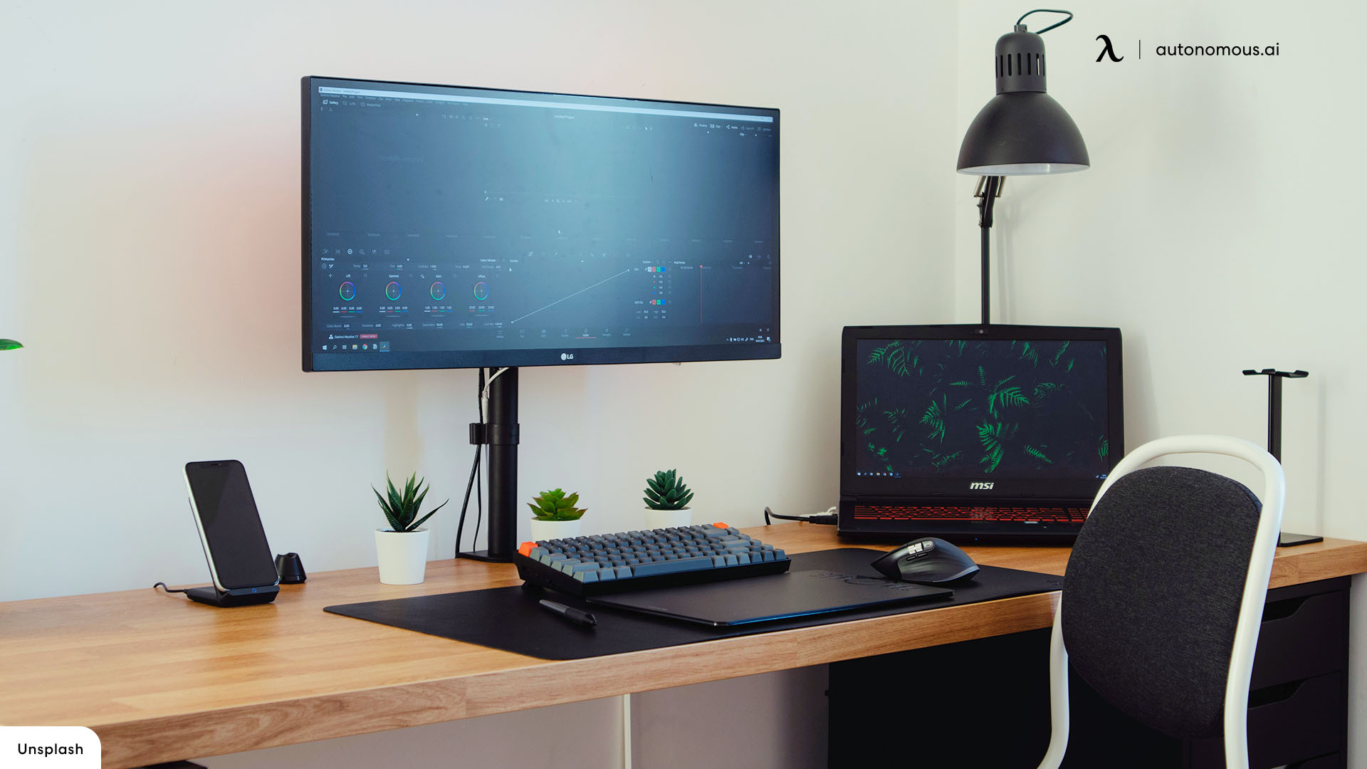 Find The Best Monitor Arm Side of Desk Suiting Your Needs