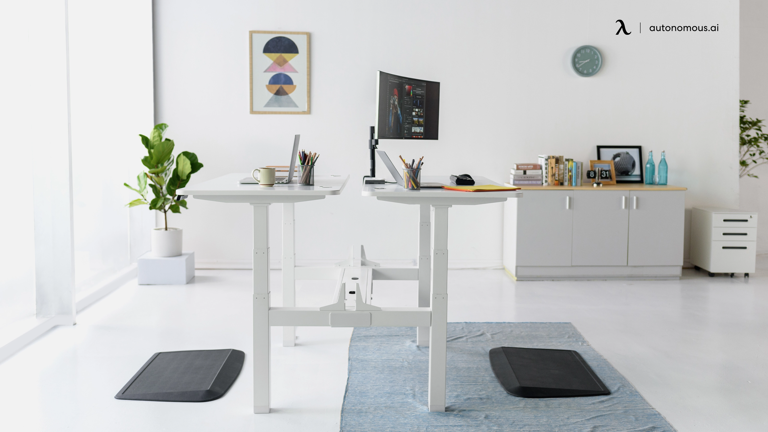 The Versatility of Adjustable Table Legs in a Modern Workspace