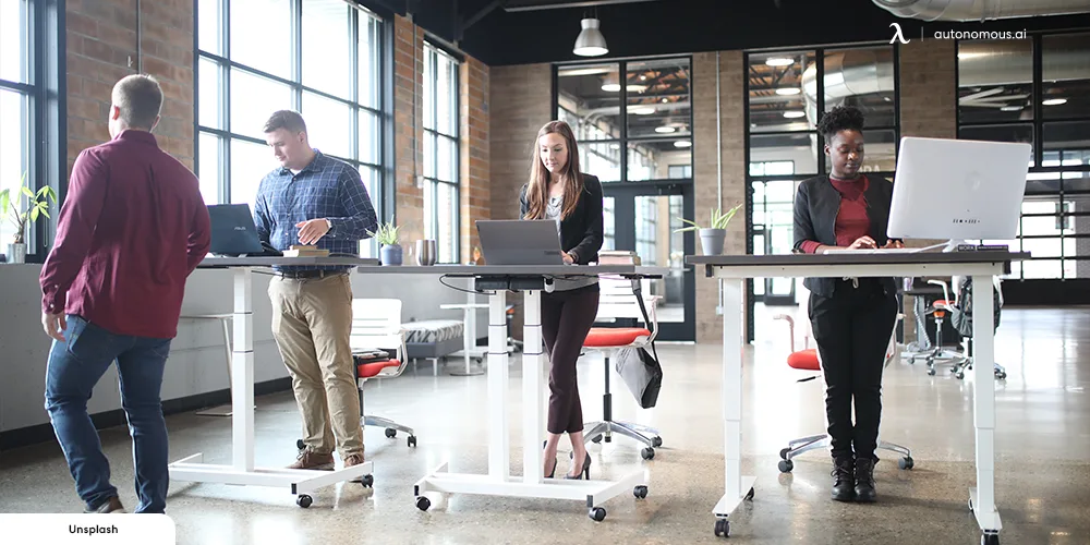 Shop 25+ Desks on Wheels for 2023 - Mobility Meets Functionality