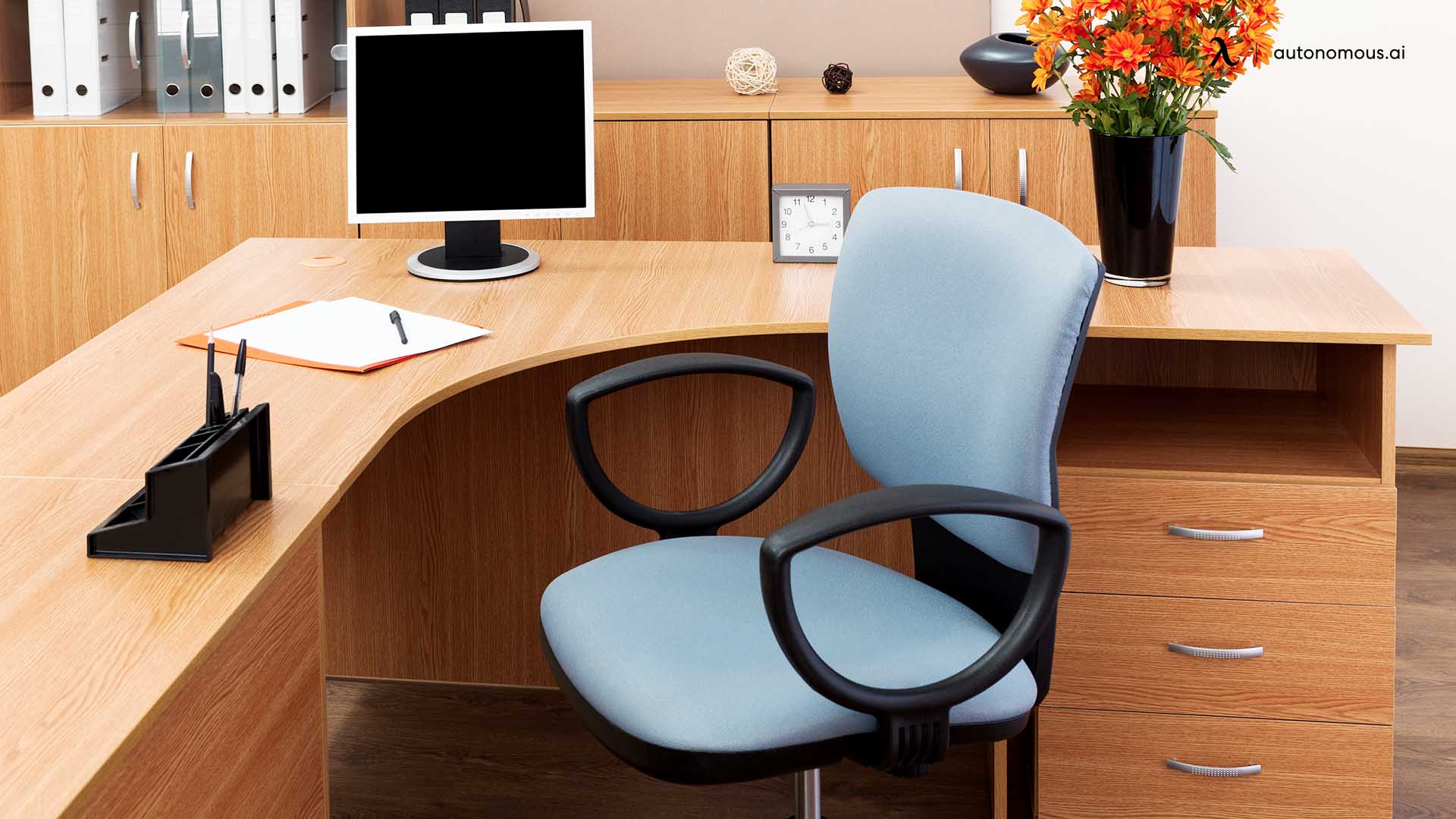 What Wood is Used for  Furniture: Best Type to Choose for Office