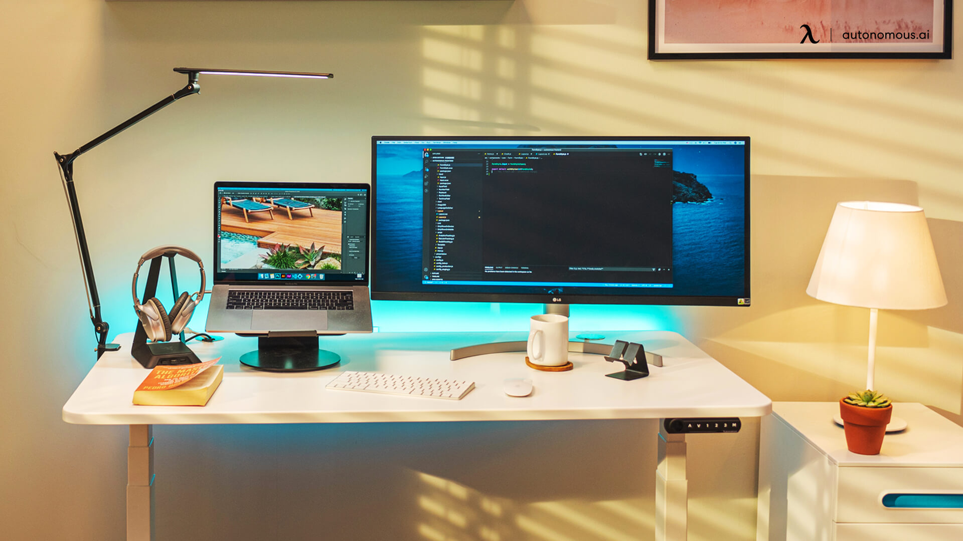 4 Essentials Desk Setup for Developers & Programmers