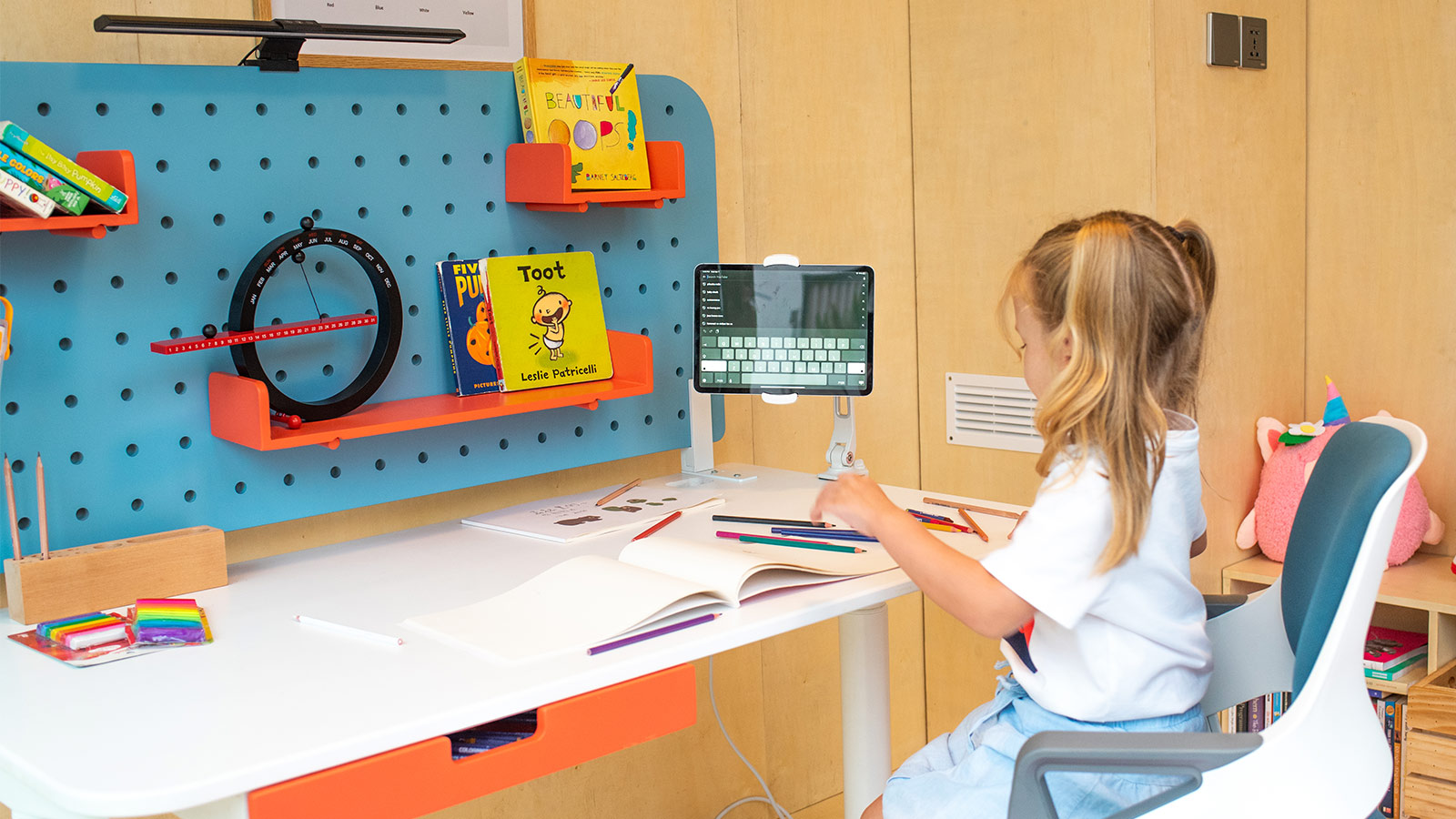 Kids Standing Desk that Grows with Your Child