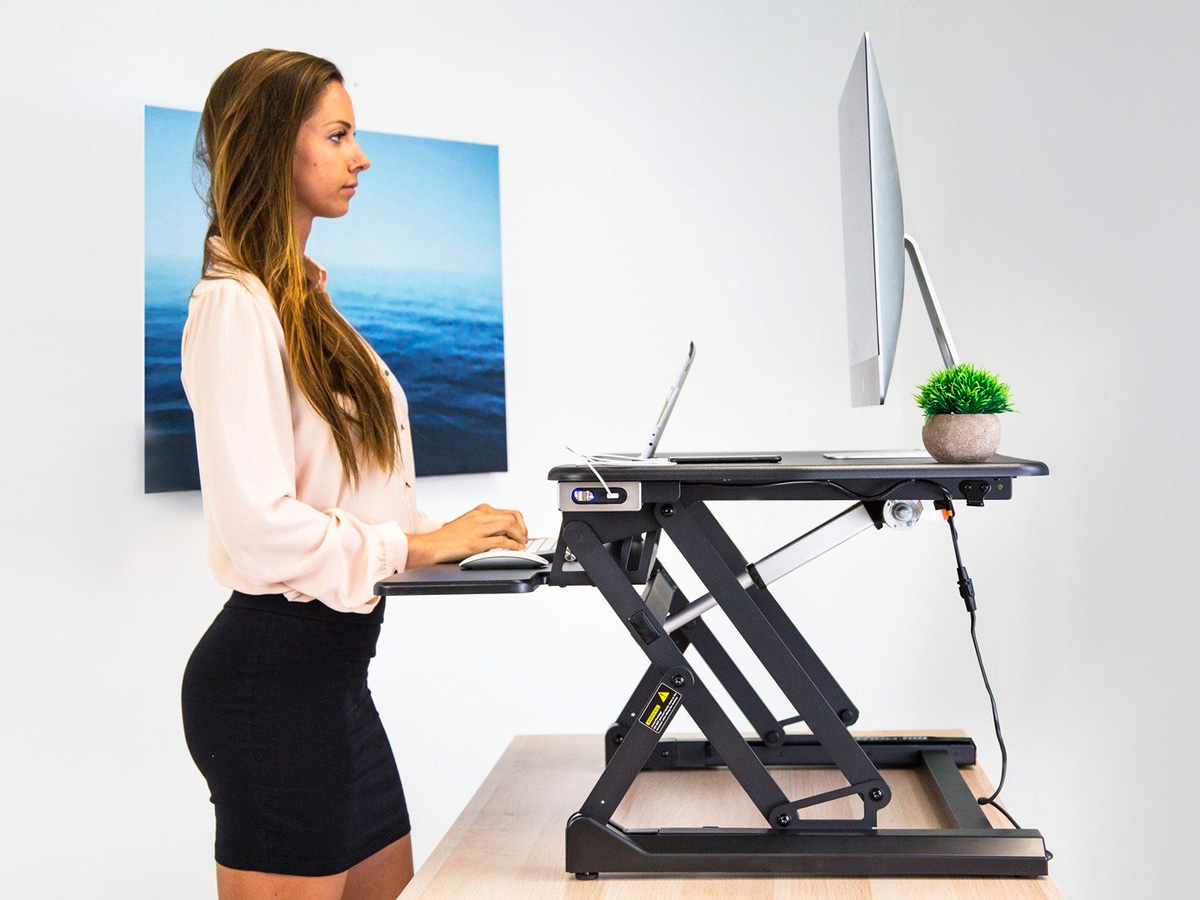 Mount-It! Electric Desk Converter with Built In USB Port