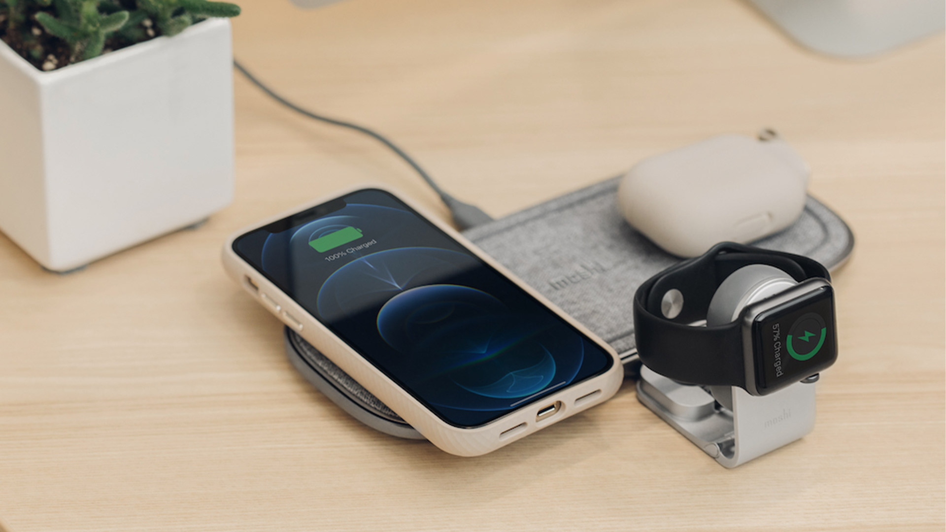 Moshi Sette Q Dual Wireless Charging Pad 15W EPP USB-A port