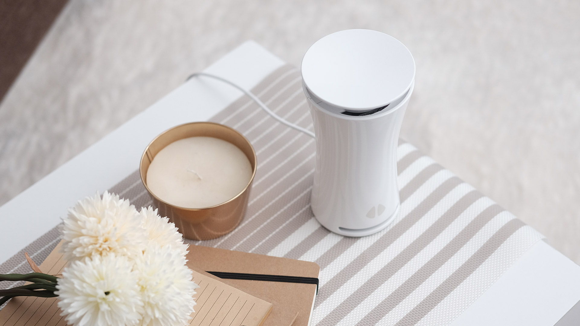 uHoo Smart Air Monitor - Indoor Air Quality Sensor with Apps