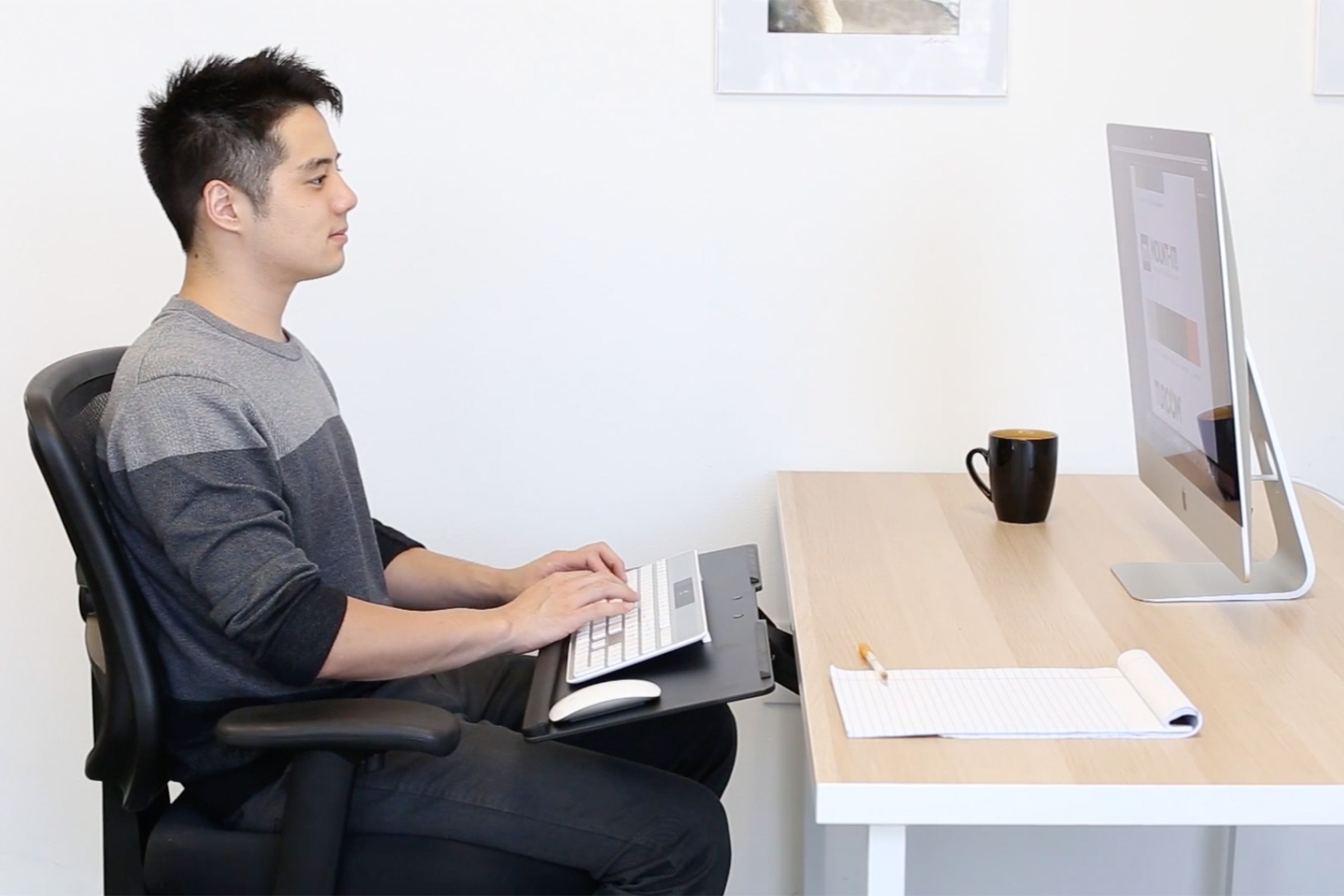 Mount-It! MI-7135 Under Desk Computer Keyboard and Mouse Tray