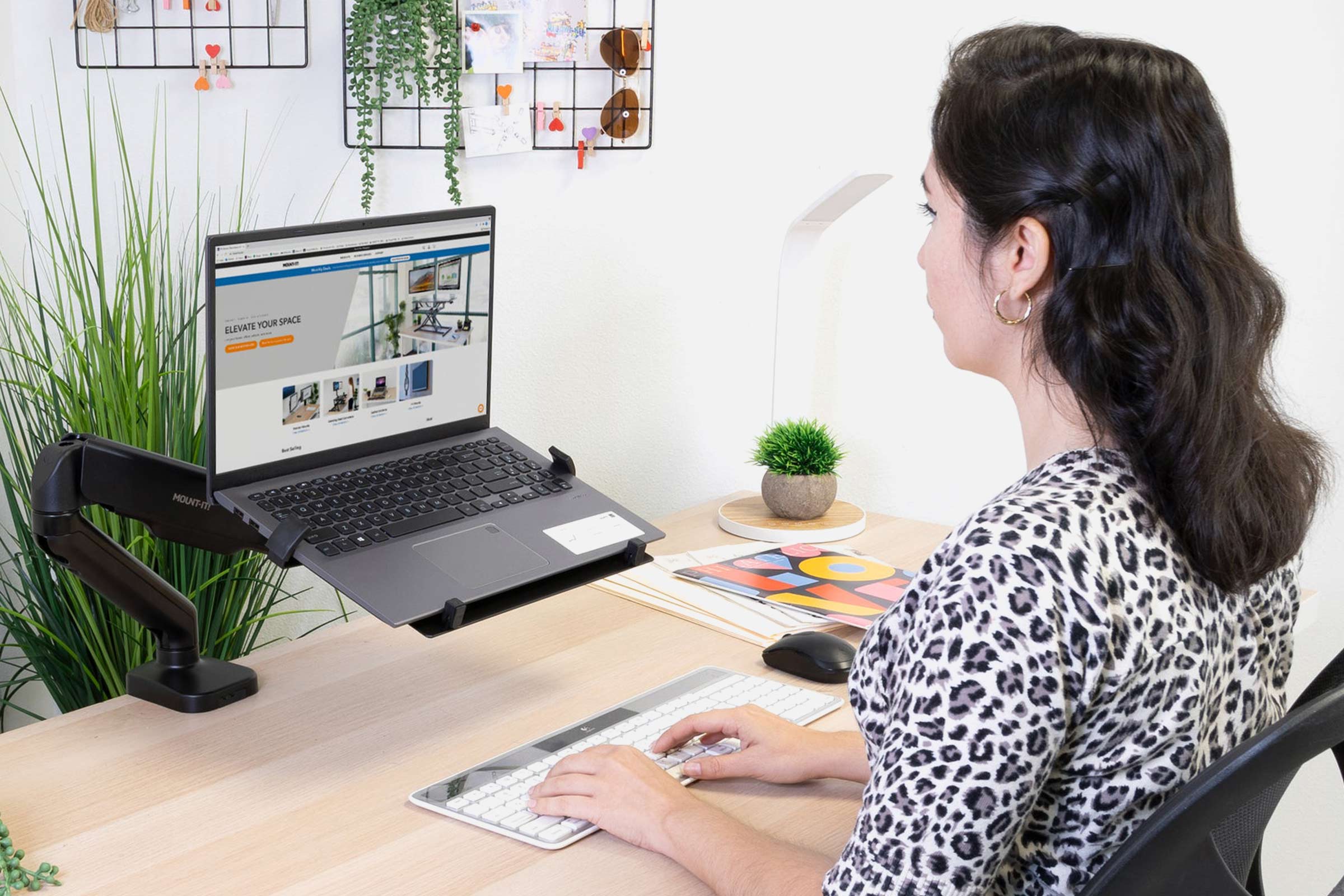 Mount-It! MI-2352T VESA Laptop Mount Tray