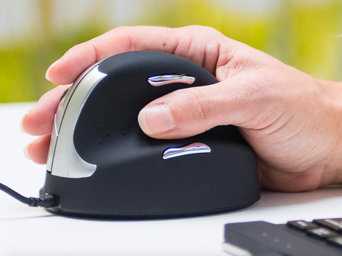 R-Go-Tools USB Wired Vertical Ergonomic Mouse, Black/Silver
