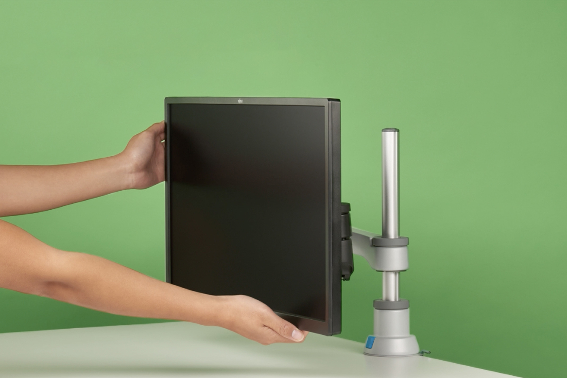 R-Go Tools R-Go-Tools Zepher 4 C2 Circular Monitor Arm: Ergonomic