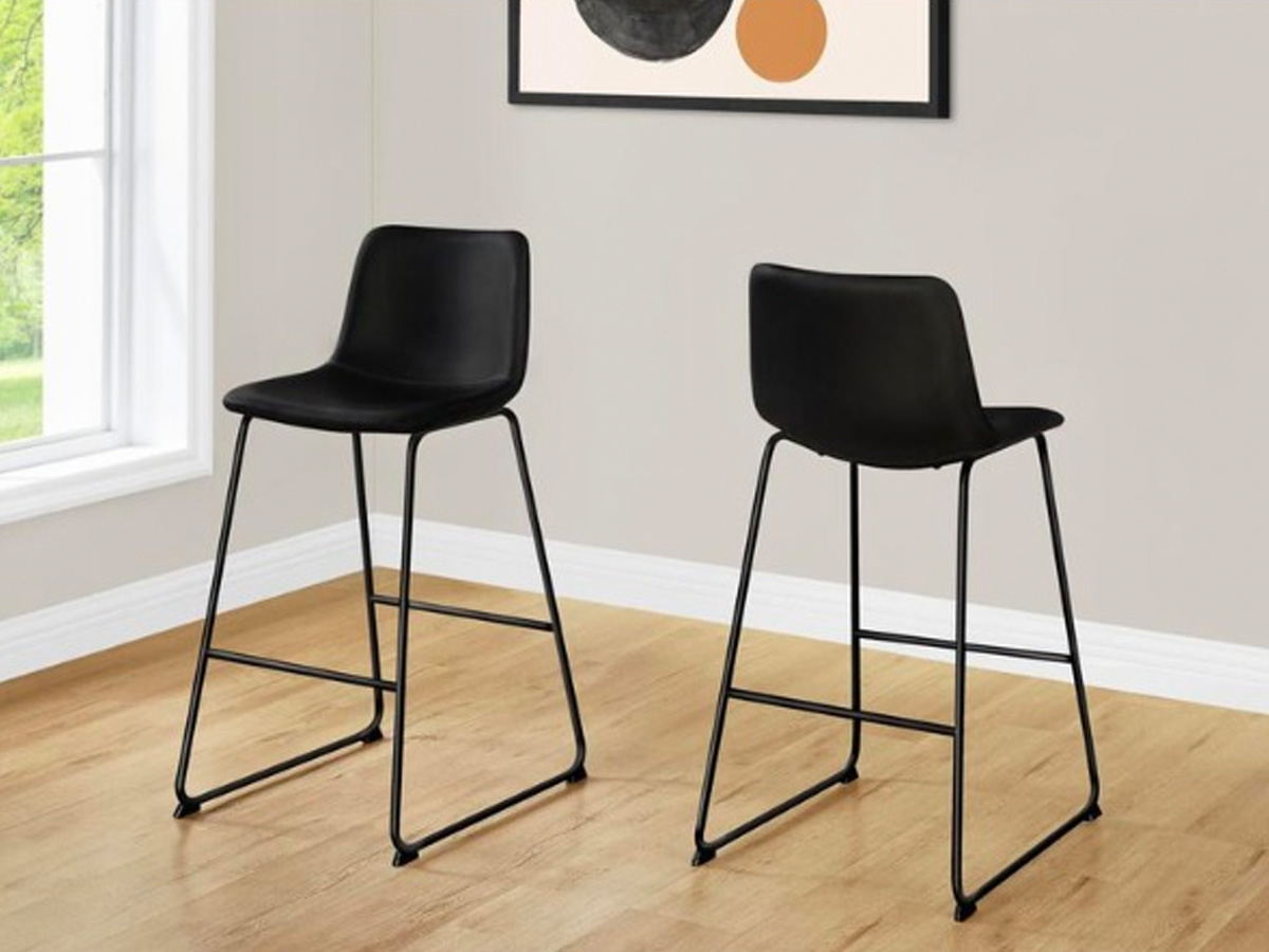 Trio Supply House Office Chair: Black Leather-look / Stand-Up Desk