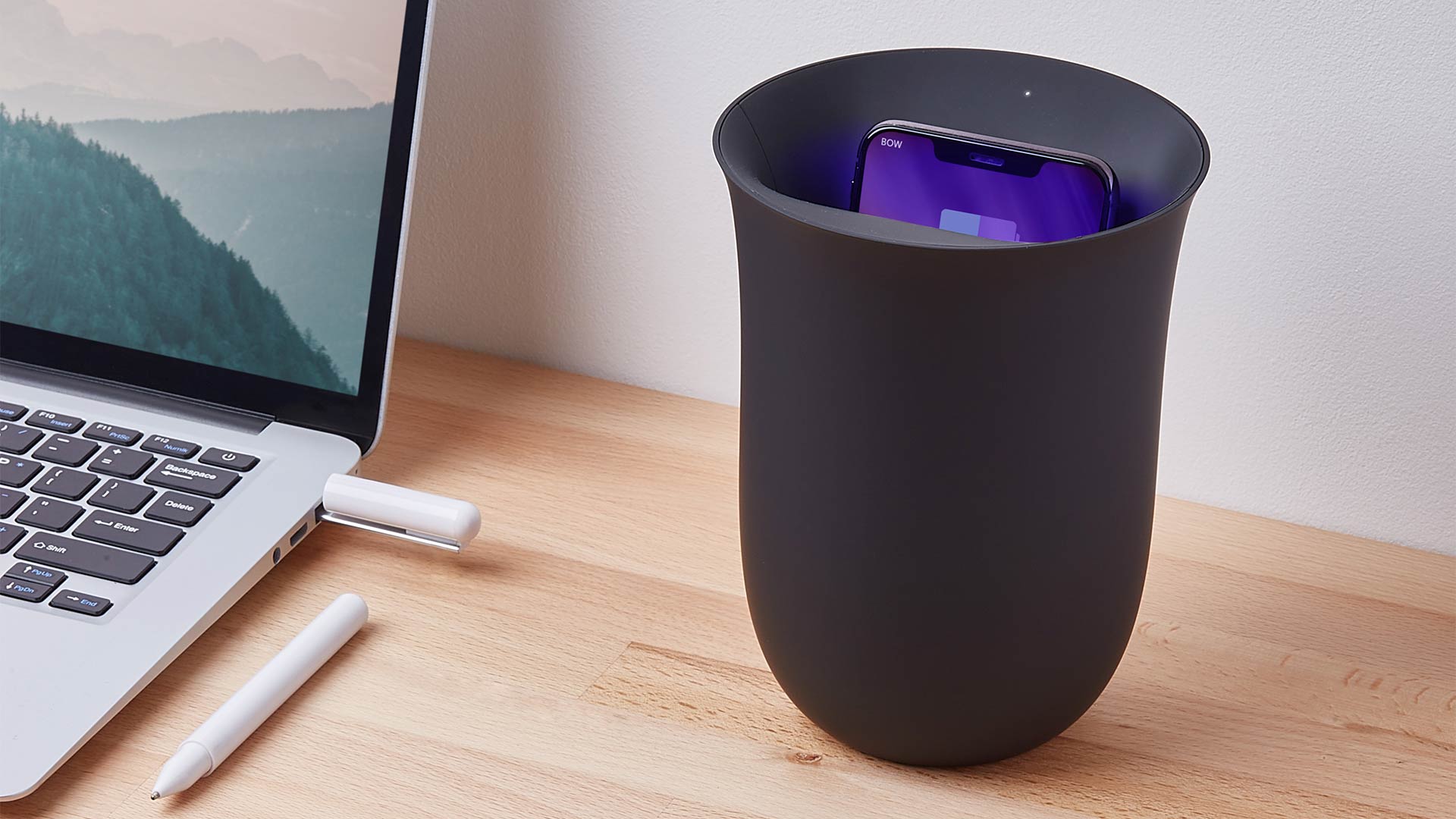 The Lexon Oblio wireless charger  UV cleaner is très chic.
